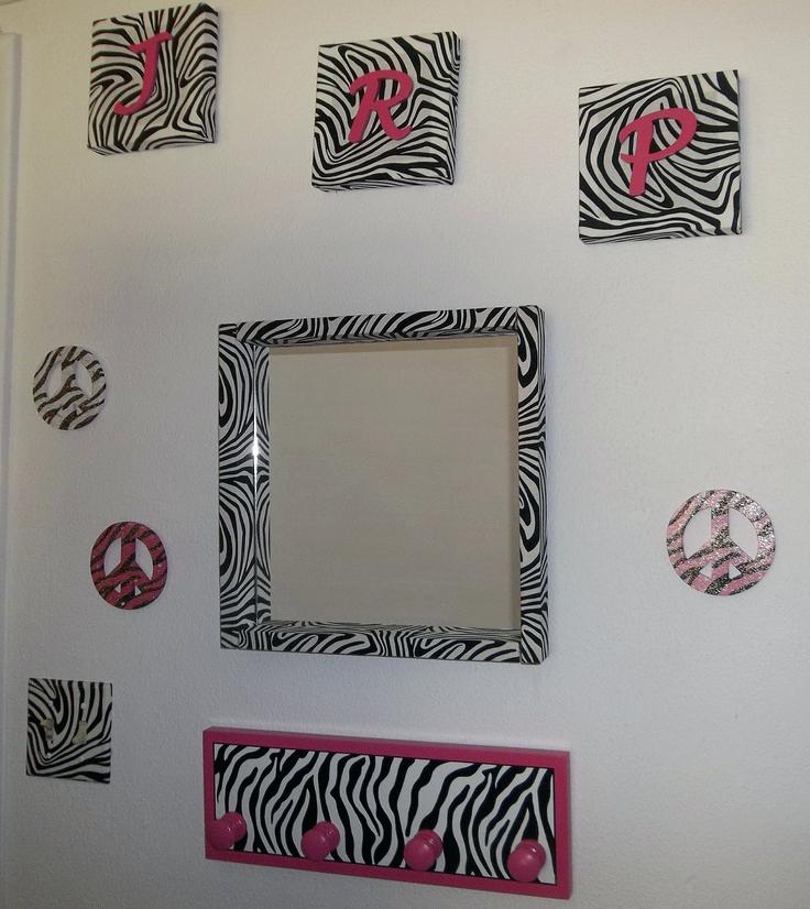 Pink Zebra Wall Mirror Zebra Zebra Silver Zebra Print - Animal Print , HD Wallpaper & Backgrounds