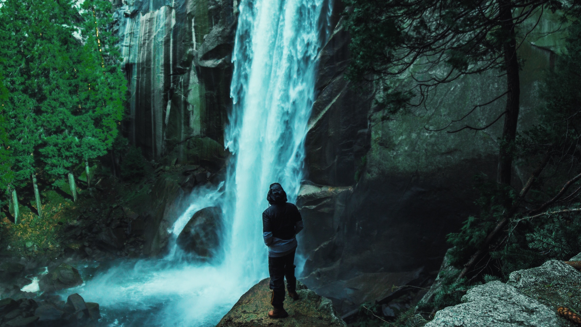 Wallpaper Man, Waterfall, Stones - Man Looking At Waterfall , HD Wallpaper & Backgrounds