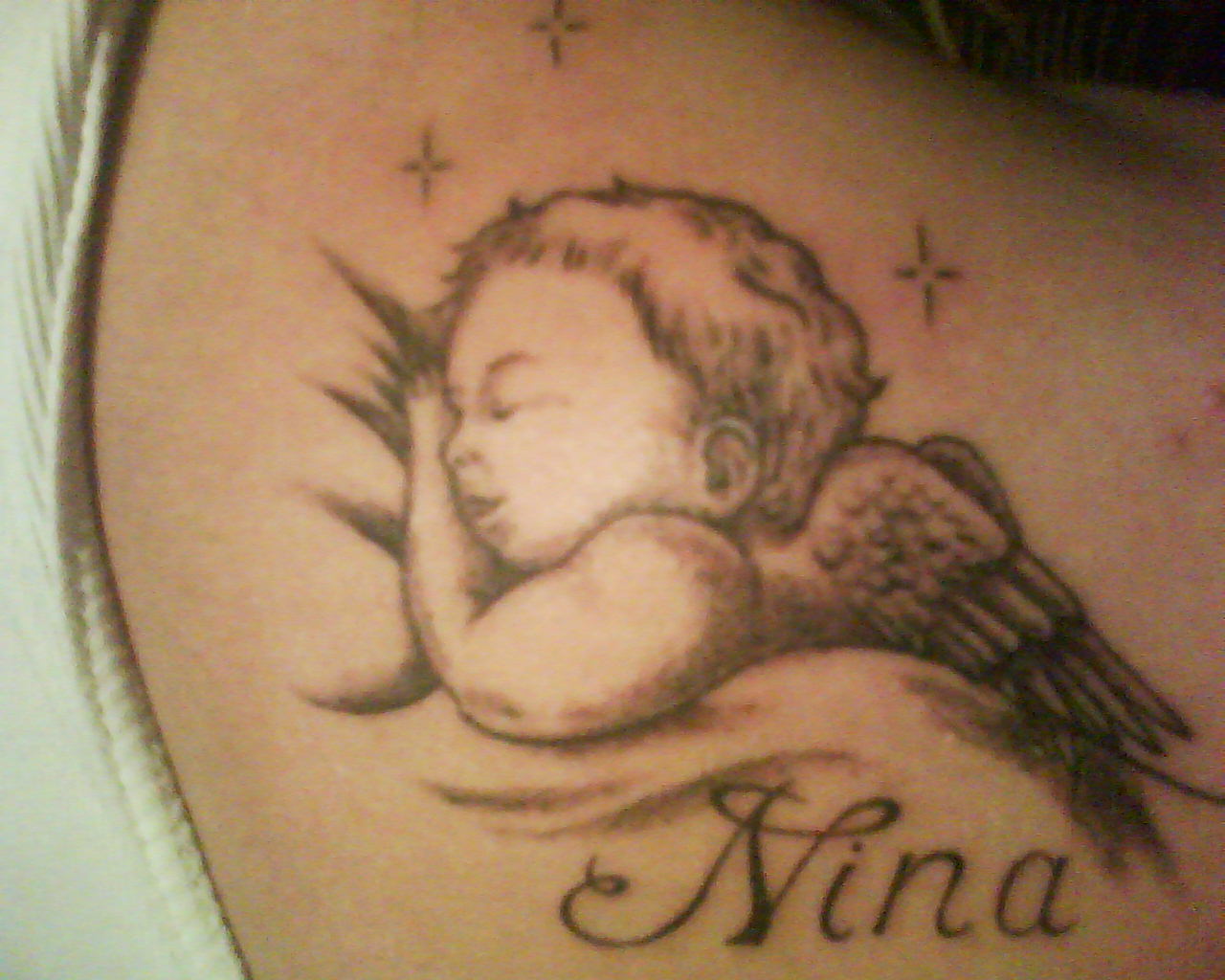 Adorable Baby Tattoo Ideas Images Designs For Mum Tumblr - Niña Angel Tattoo , HD Wallpaper & Backgrounds