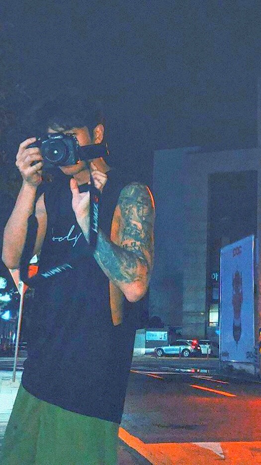 Christian Yu Locks 💙 - Christian Yu With A Camera , HD Wallpaper & Backgrounds