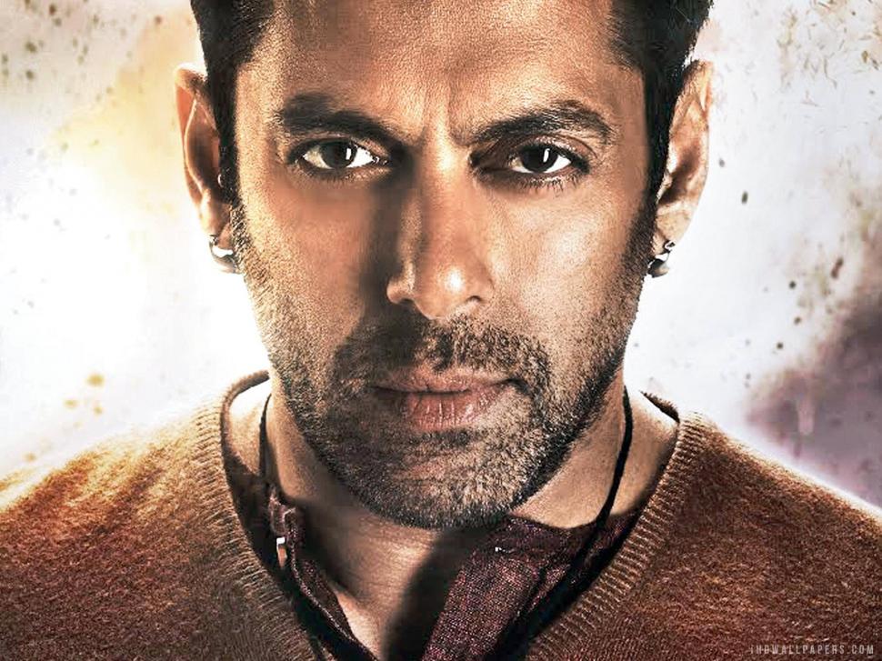 Salman Khan's Bajrangi Bhaijaan Wallpaper - Bajrangi Bhaijaan Salman Look , HD Wallpaper & Backgrounds