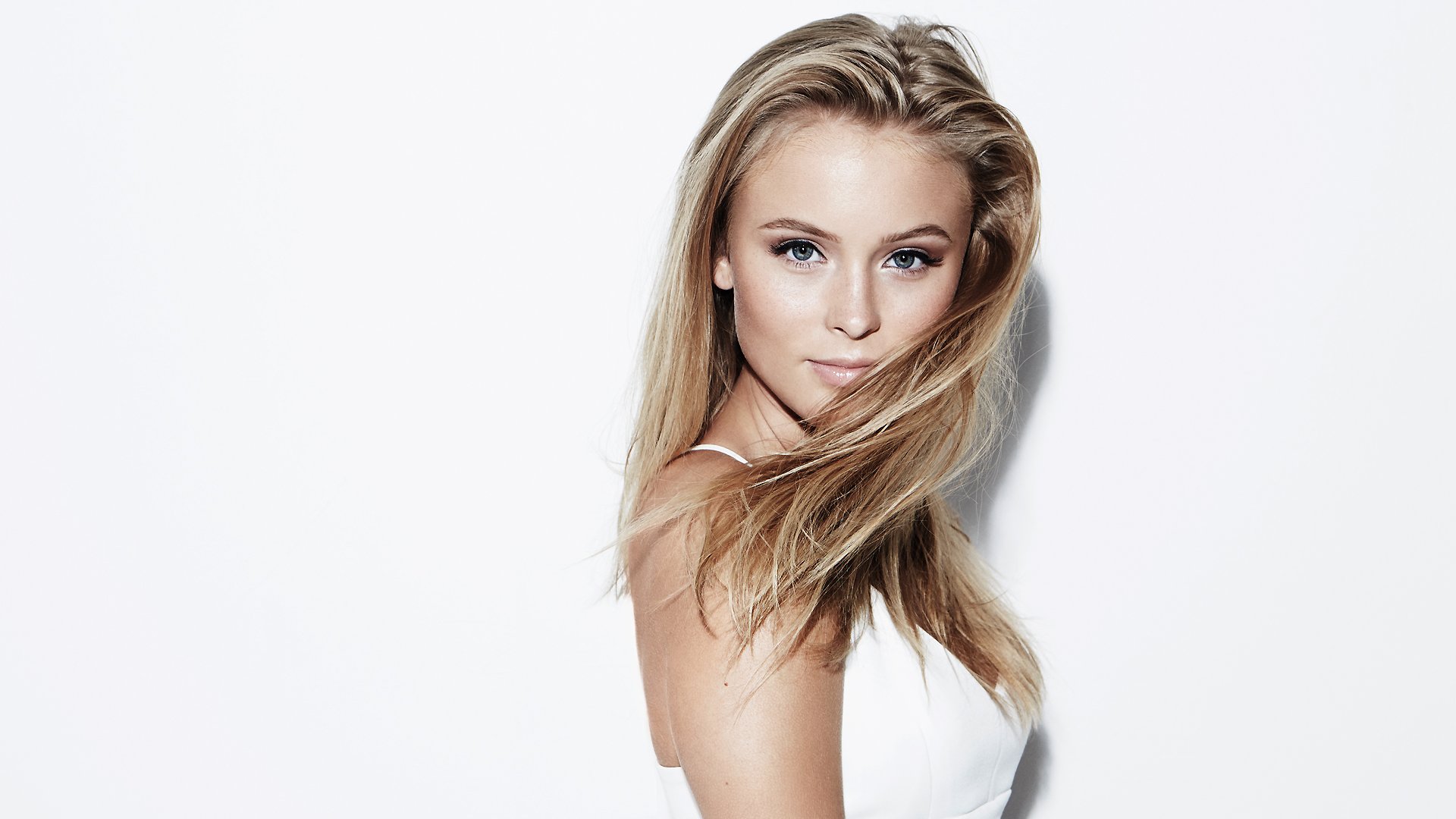 Zara Larsson Hd Wallpaper - Zara Larsson , HD Wallpaper & Backgrounds