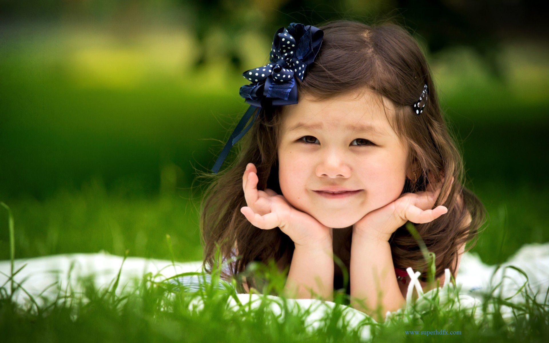Happy Girl Baby Images - Happy Child Girl , HD Wallpaper & Backgrounds