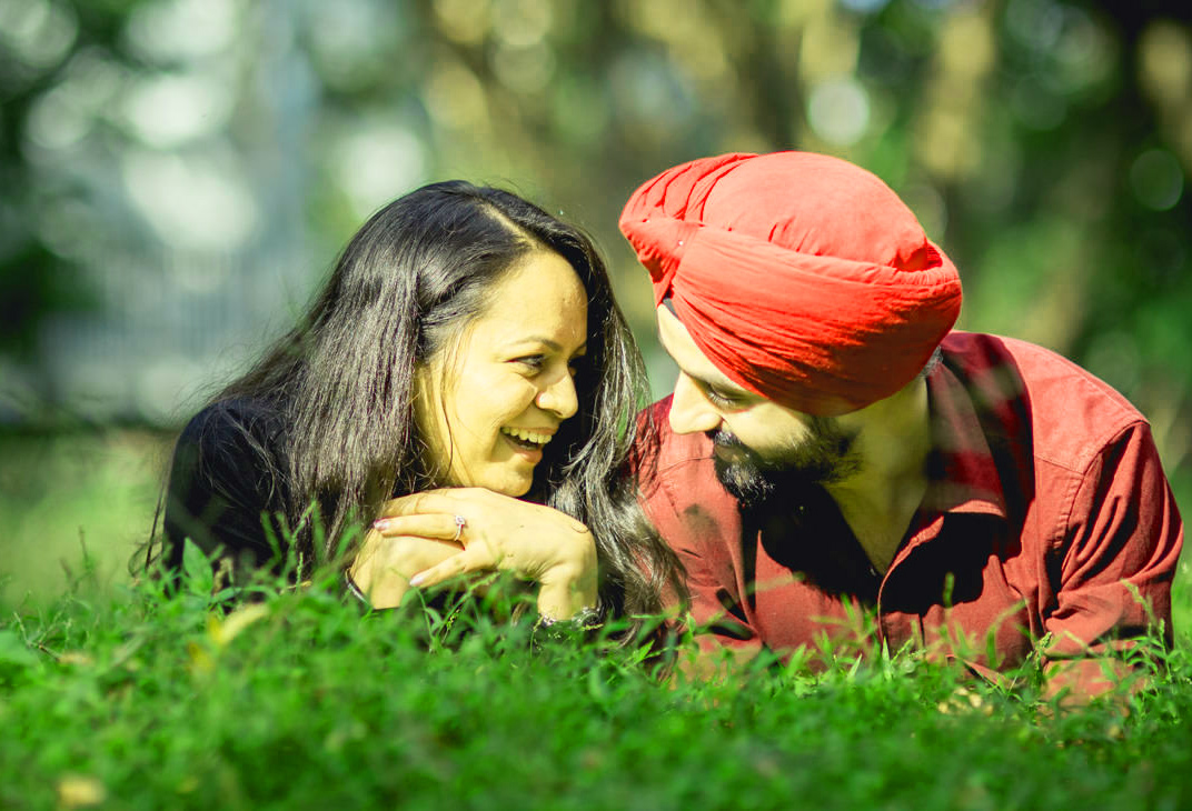 Featured image of post Love Punjabi Couple Hd Wallpapers : Sunset romantic mood, green leafed plant, love, couple, sky, land.