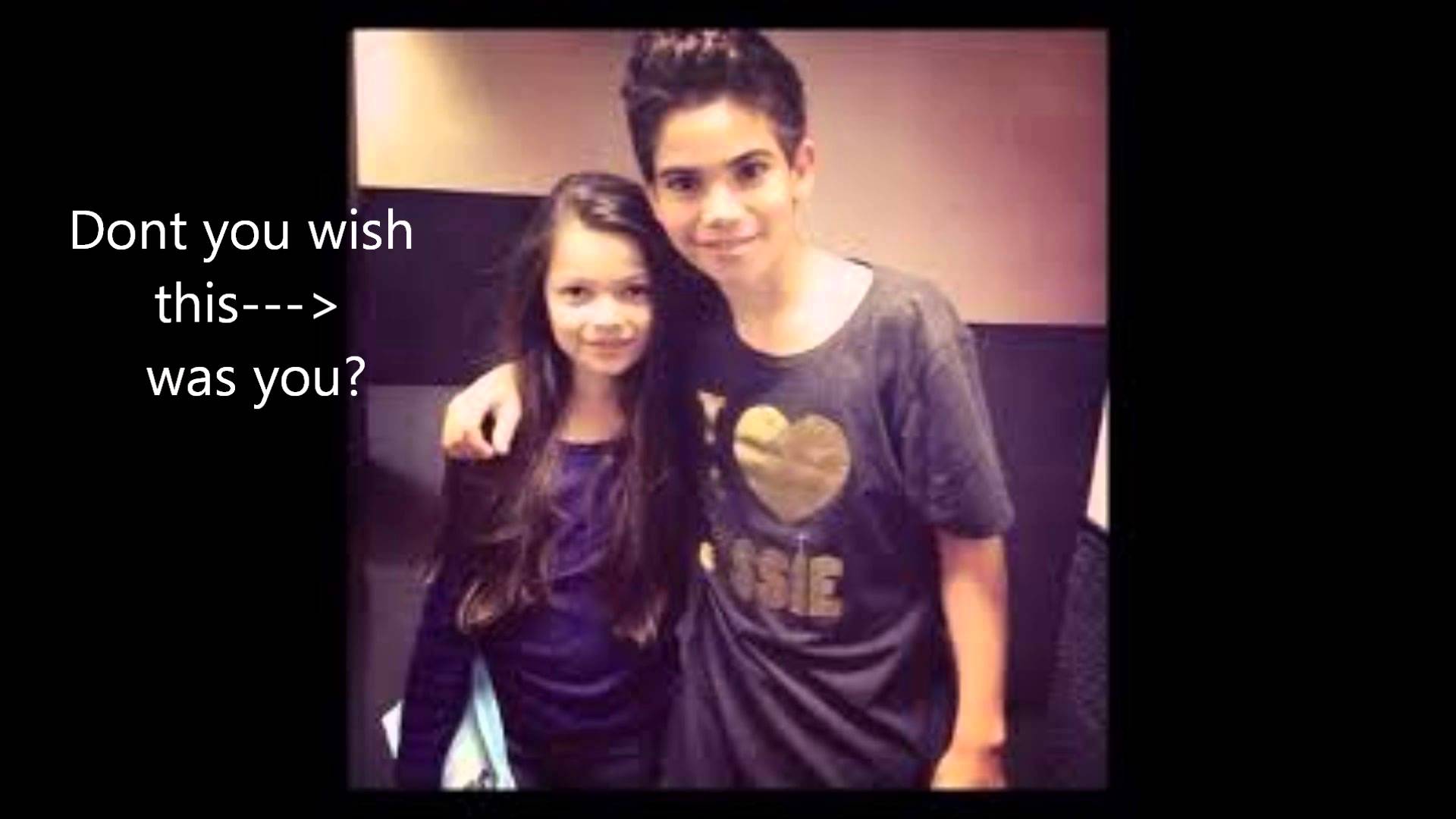 Cameron Boyce Wallpaper - Dove Cameron And Cameron Boyce Cute , HD Wallpaper & Backgrounds