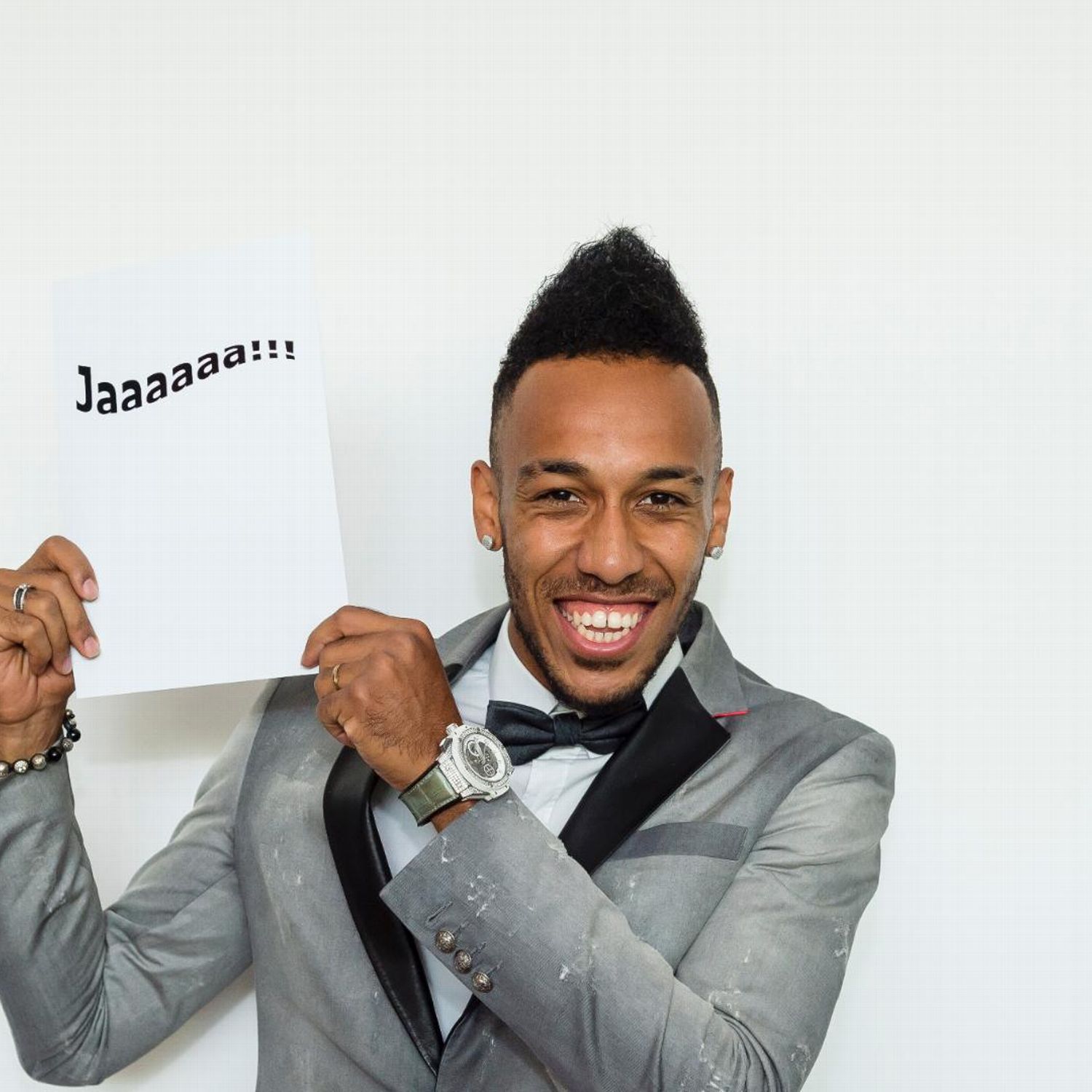 The Liverpool And Arsenal-linked Forward Extends His - Aubameyang Hamilton , HD Wallpaper & Backgrounds