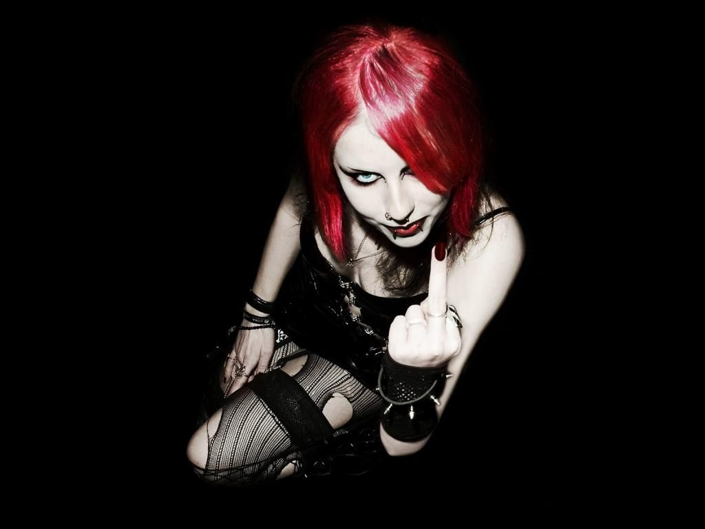 Wide Hdq Gothic Wallpapers , Fungyung - Punk Girl Middle Finger , HD Wallpaper & Backgrounds