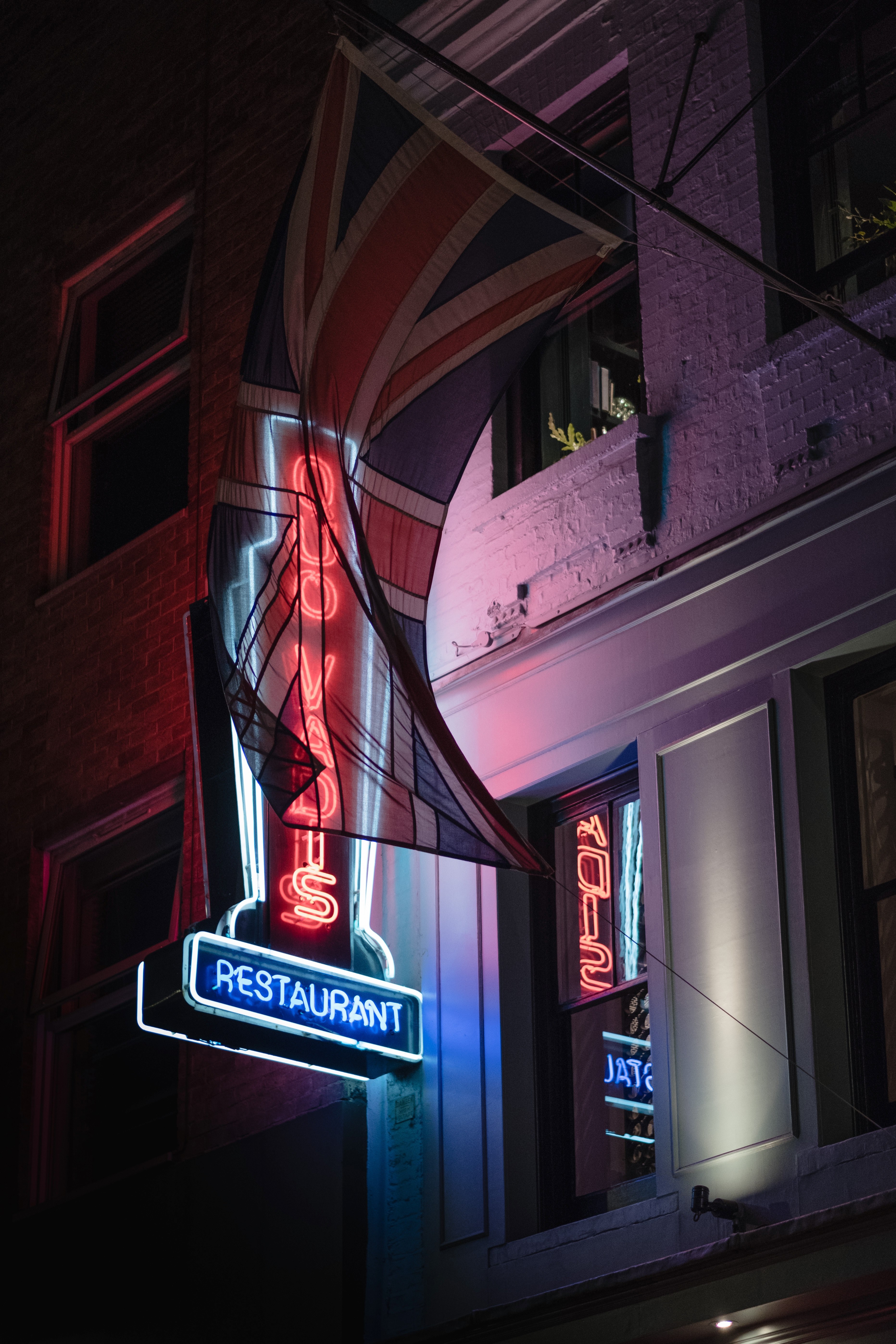 #3727x5591 Flag Restaurant Sign British Flag And Neon - Neon Sign , HD Wallpaper & Backgrounds