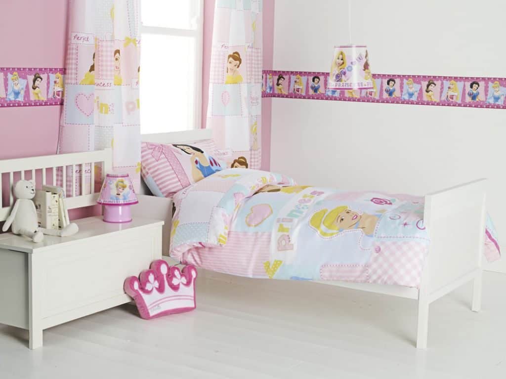 Pretty Disney Princess Bedroom For Little Girls With - Girls Princess Room Border , HD Wallpaper & Backgrounds