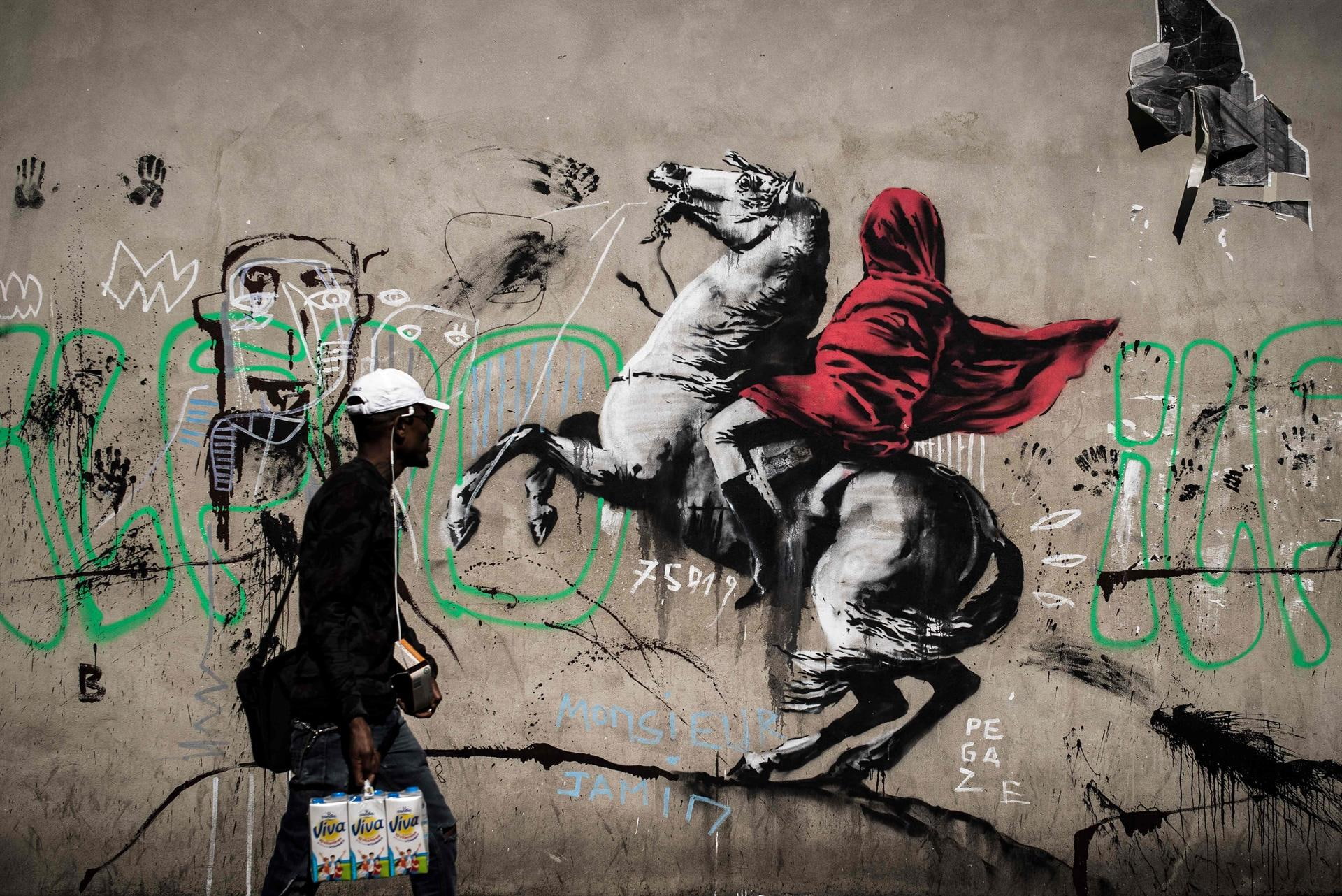 Banksy, Graffiti, Concrete, Urban, Street Art, Sky, - Banksy In Paris , HD Wallpaper & Backgrounds