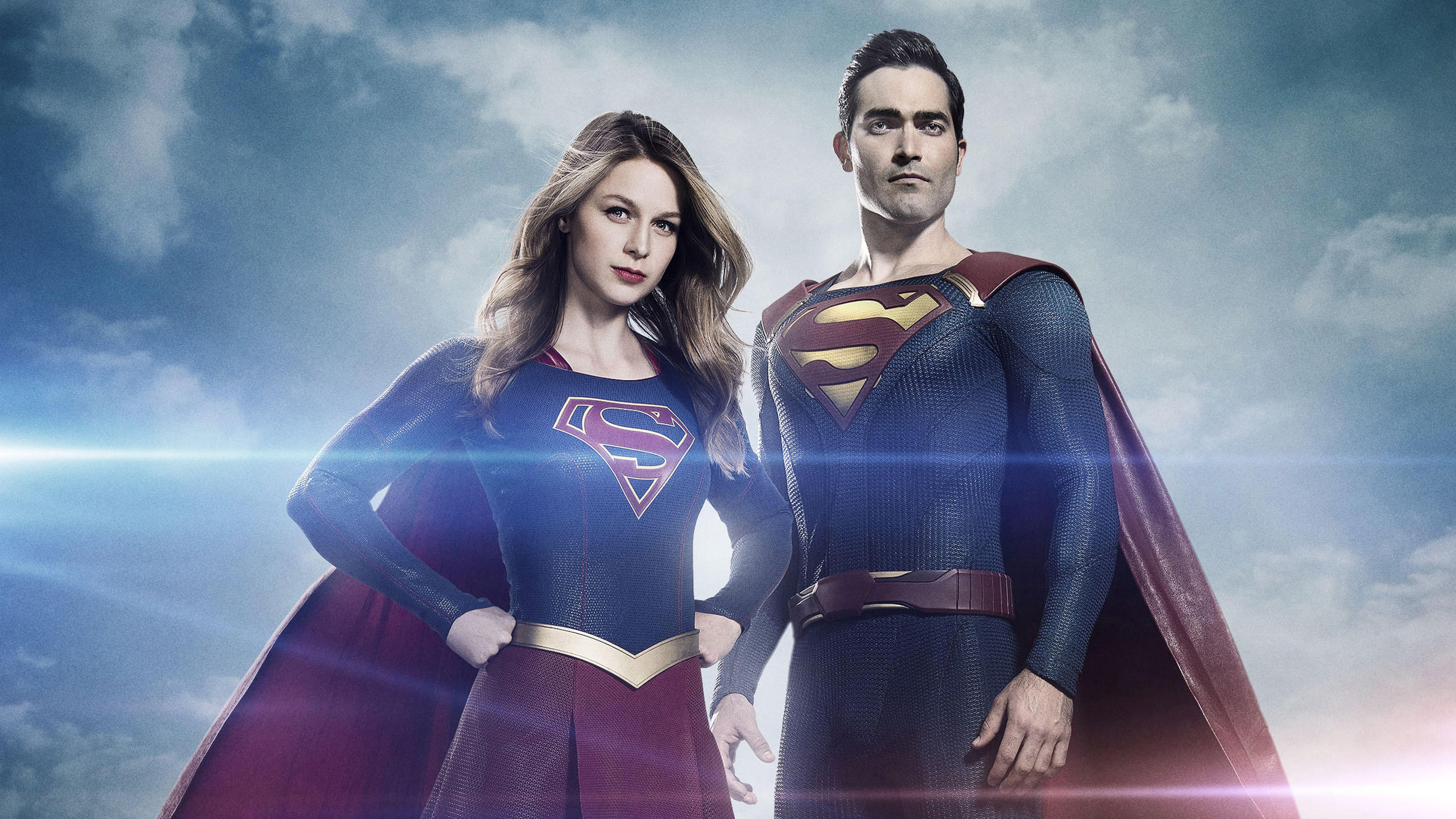 Our Sincerest Thanks To Wallpaper Abyss For Providing - Superman And Supergirl , HD Wallpaper & Backgrounds