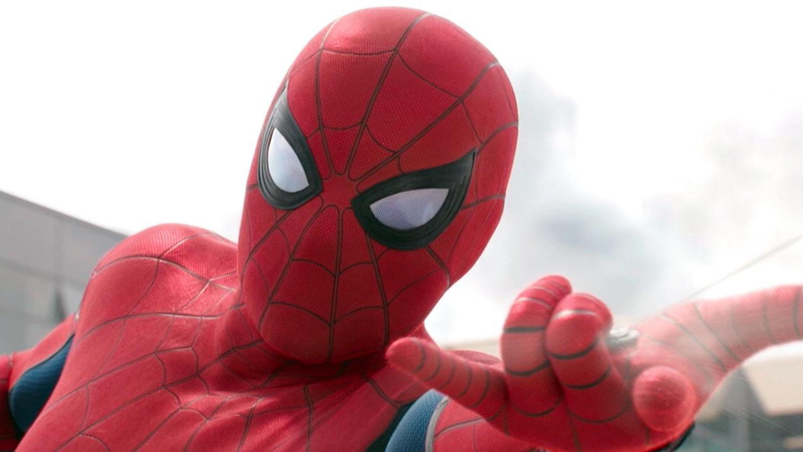 Tom Holland As Spider-man In Civil War - Spiderman Homecoming Suit , HD Wallpaper & Backgrounds