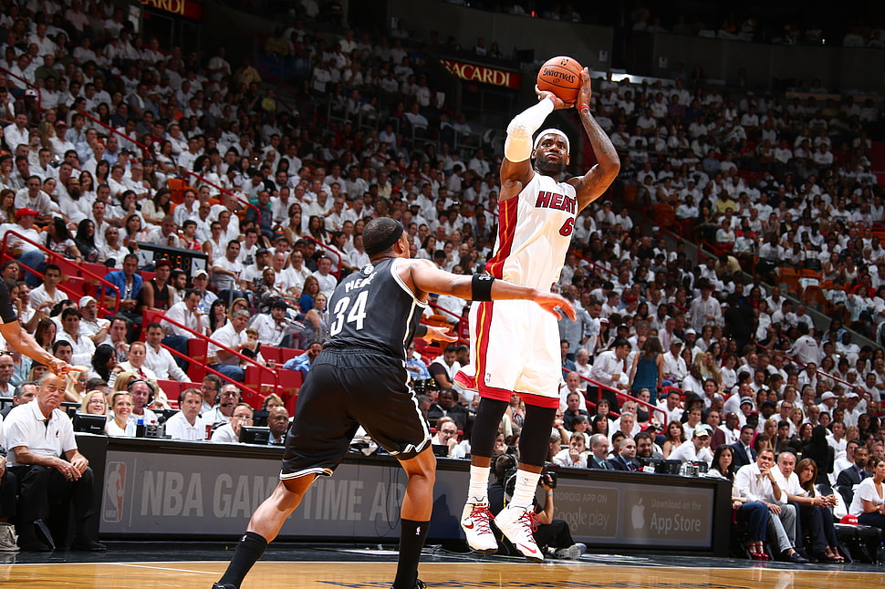 Miami Heat Lebron James 6 Playing Against Brooklyn - Slam Dunk , HD Wallpaper & Backgrounds