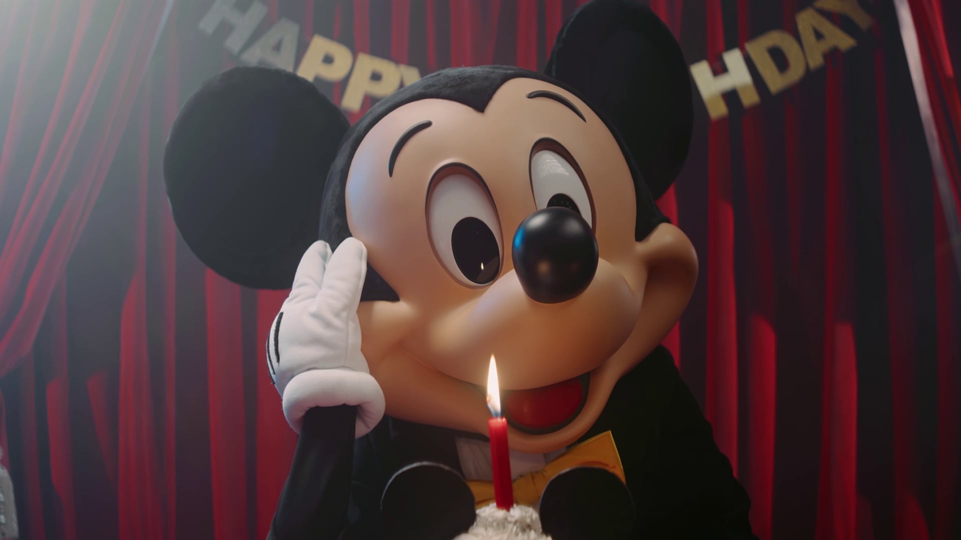 90 Years Of Magic With Mickey - Disneyland Paris Mickey Mouse , HD Wallpaper & Backgrounds