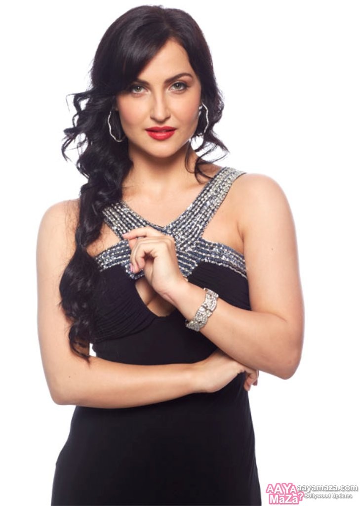 Aaya Maza Bollywood Latest Updates Website - Bigg Boss Contestant Elli , HD Wallpaper & Backgrounds