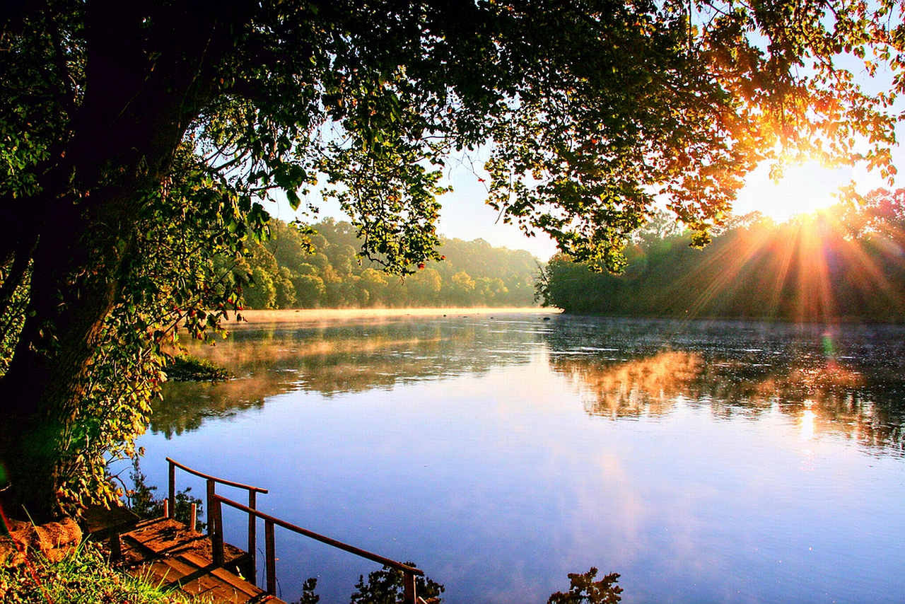 Lake Sunset Wallpaper - Sunny Day In River , HD Wallpaper & Backgrounds