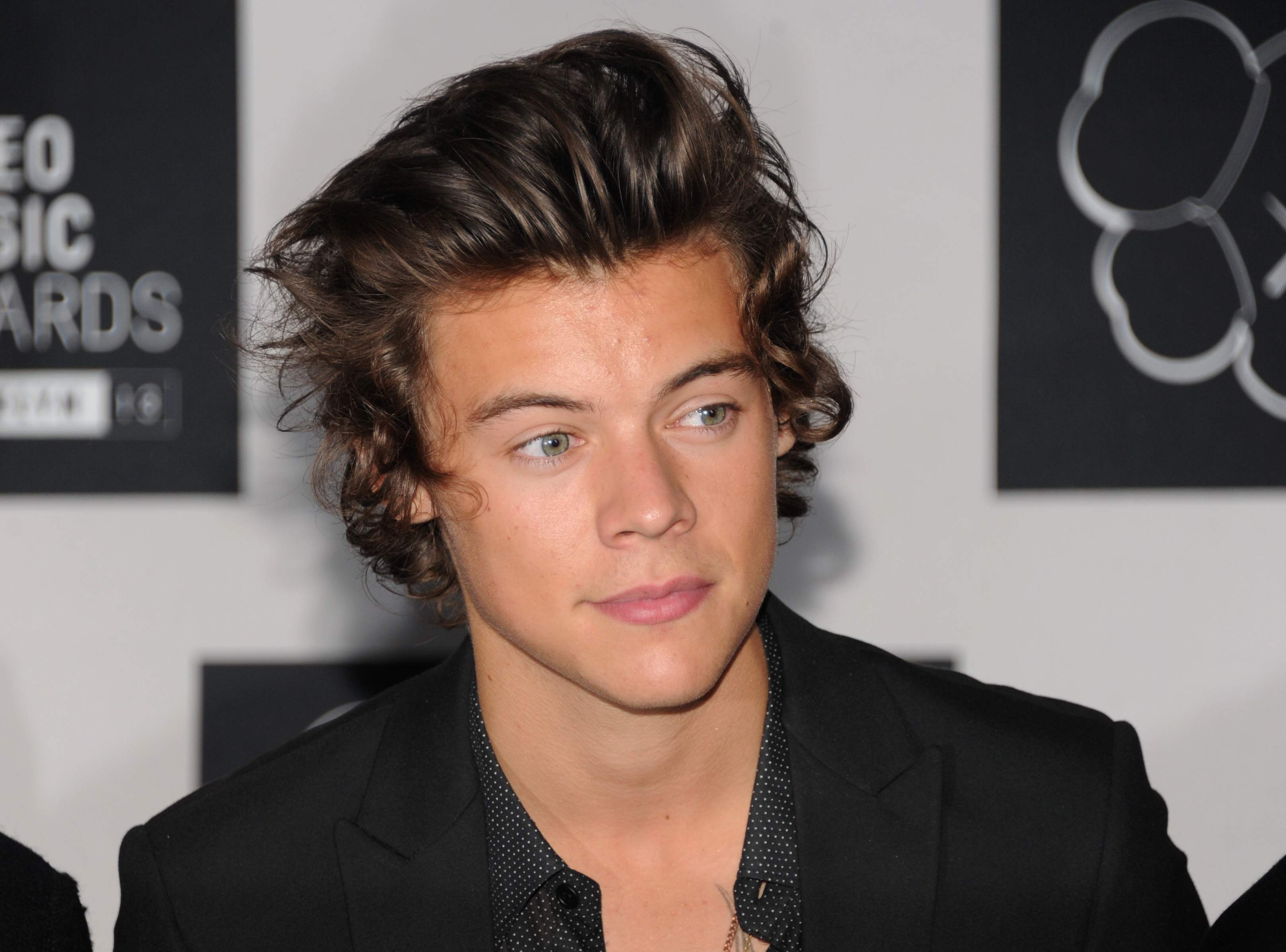 Harry Styles Pictures - Harry Styles Associated Press , HD Wallpaper & Backgrounds
