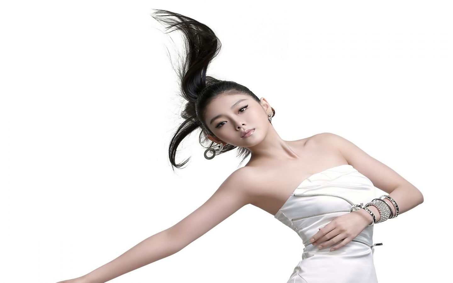 Barbie Hsu New Hair Style Photoshoot - Barbie Hsu Bikini , HD Wallpaper & Backgrounds