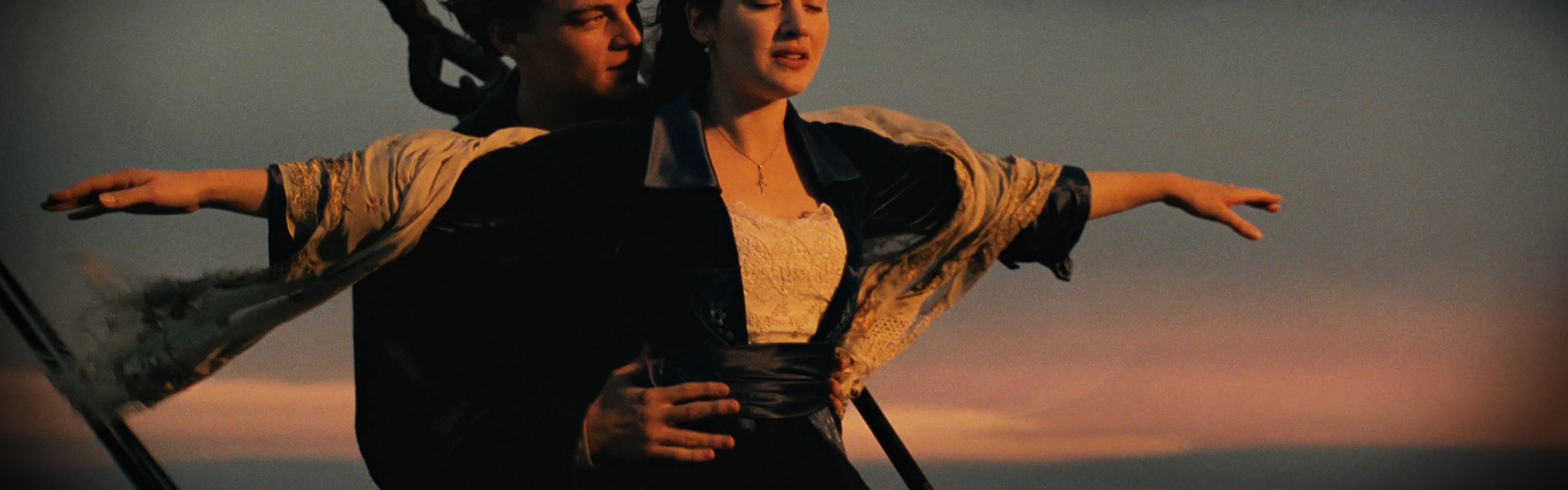 Wide Titanic Hdq Pictures , HD Wallpaper & Backgrounds