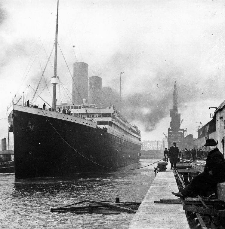 Titanic Sinking Ship Scene - Rms Titanic , HD Wallpaper & Backgrounds