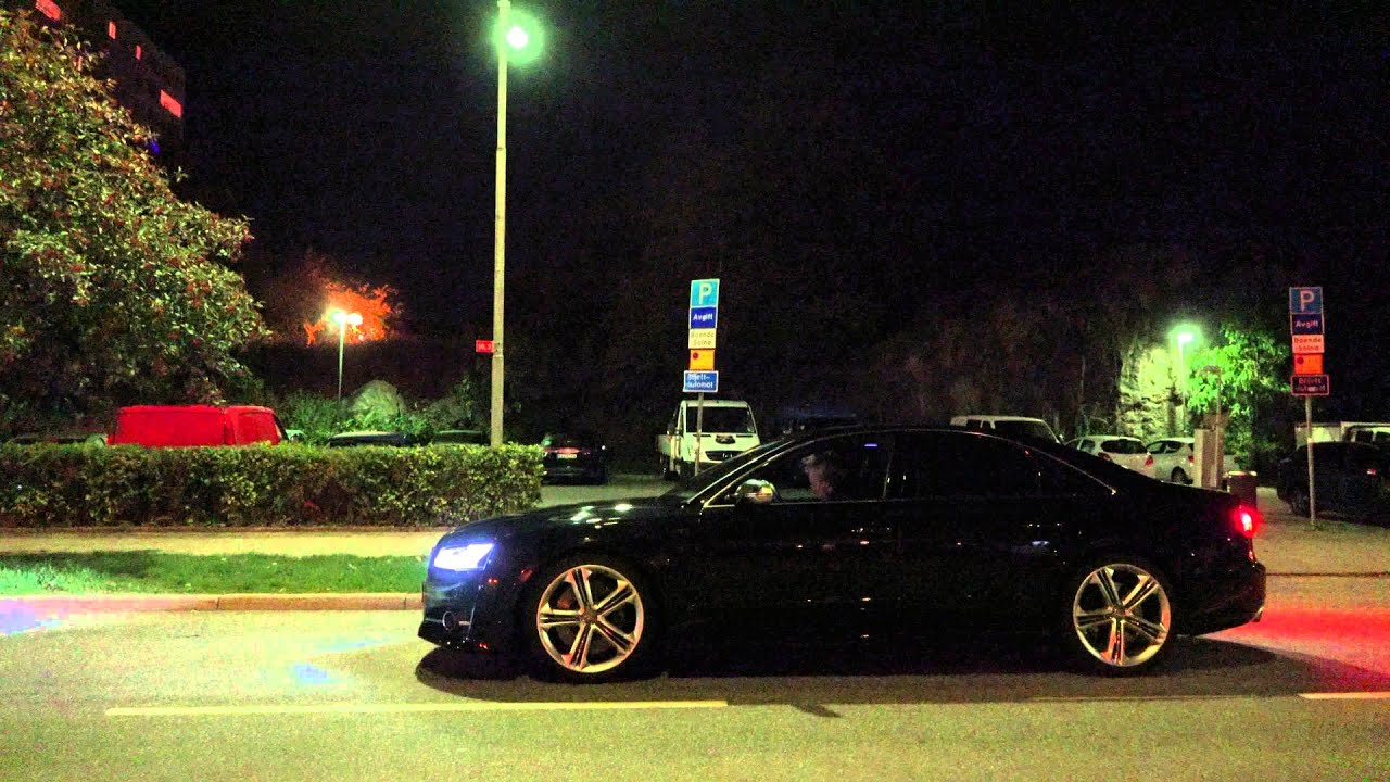 4k Audi S8 Launch Without Lc At Nighttime And Matrix - Dodge Neon Srt-4 , HD Wallpaper & Backgrounds