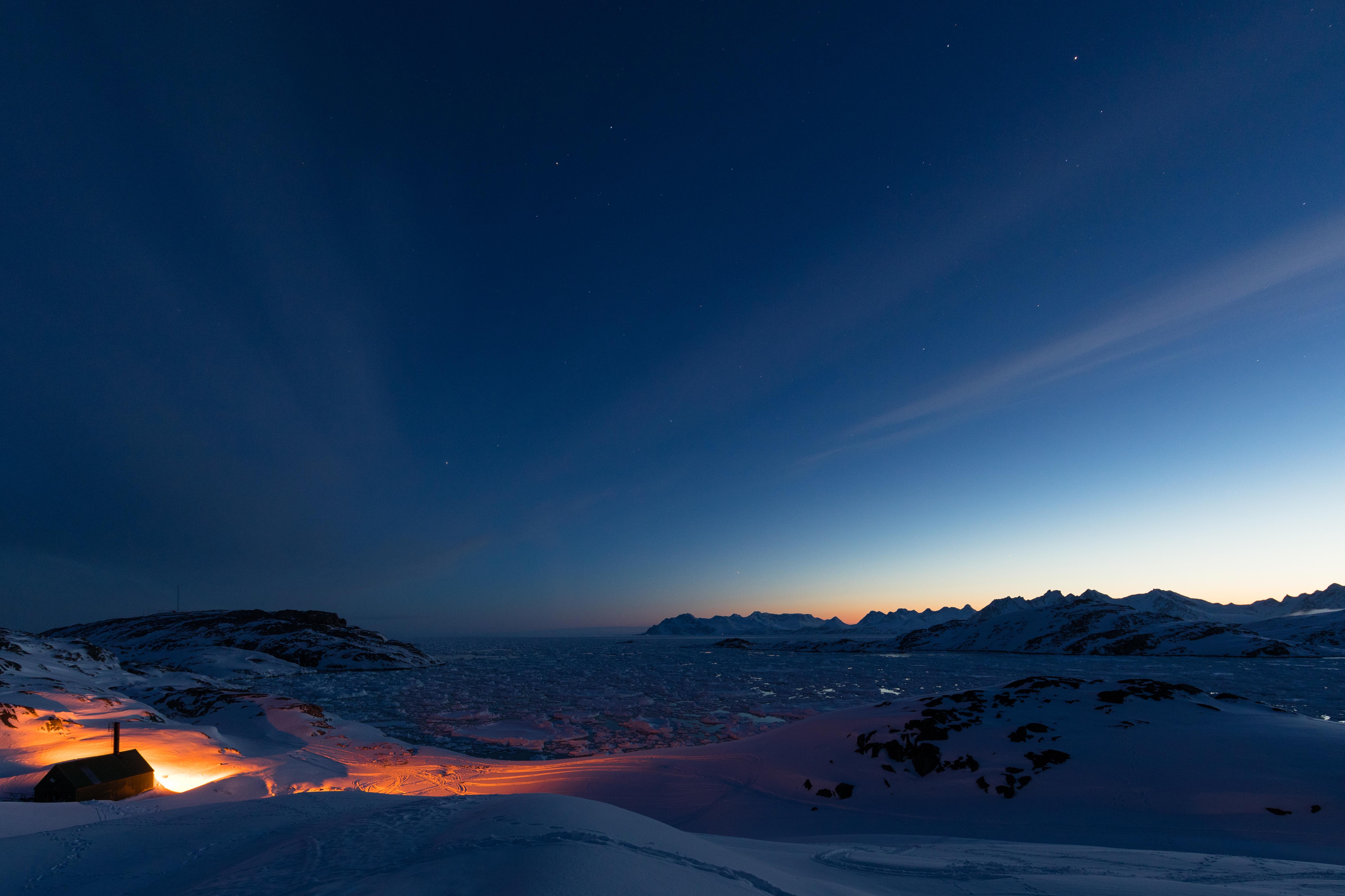 Mountains, Snow, Ice, Sunset, Kulusuk, Greenland - Greenland Night Time , HD Wallpaper & Backgrounds