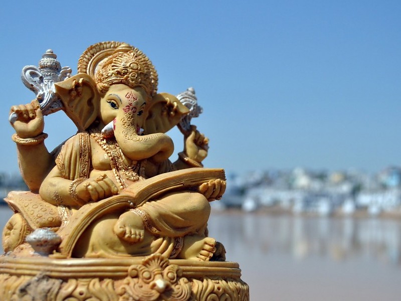 Ganesh Statue Wallpapers Free Download - Ganesh Chaturthi Wishes With Name , HD Wallpaper & Backgrounds