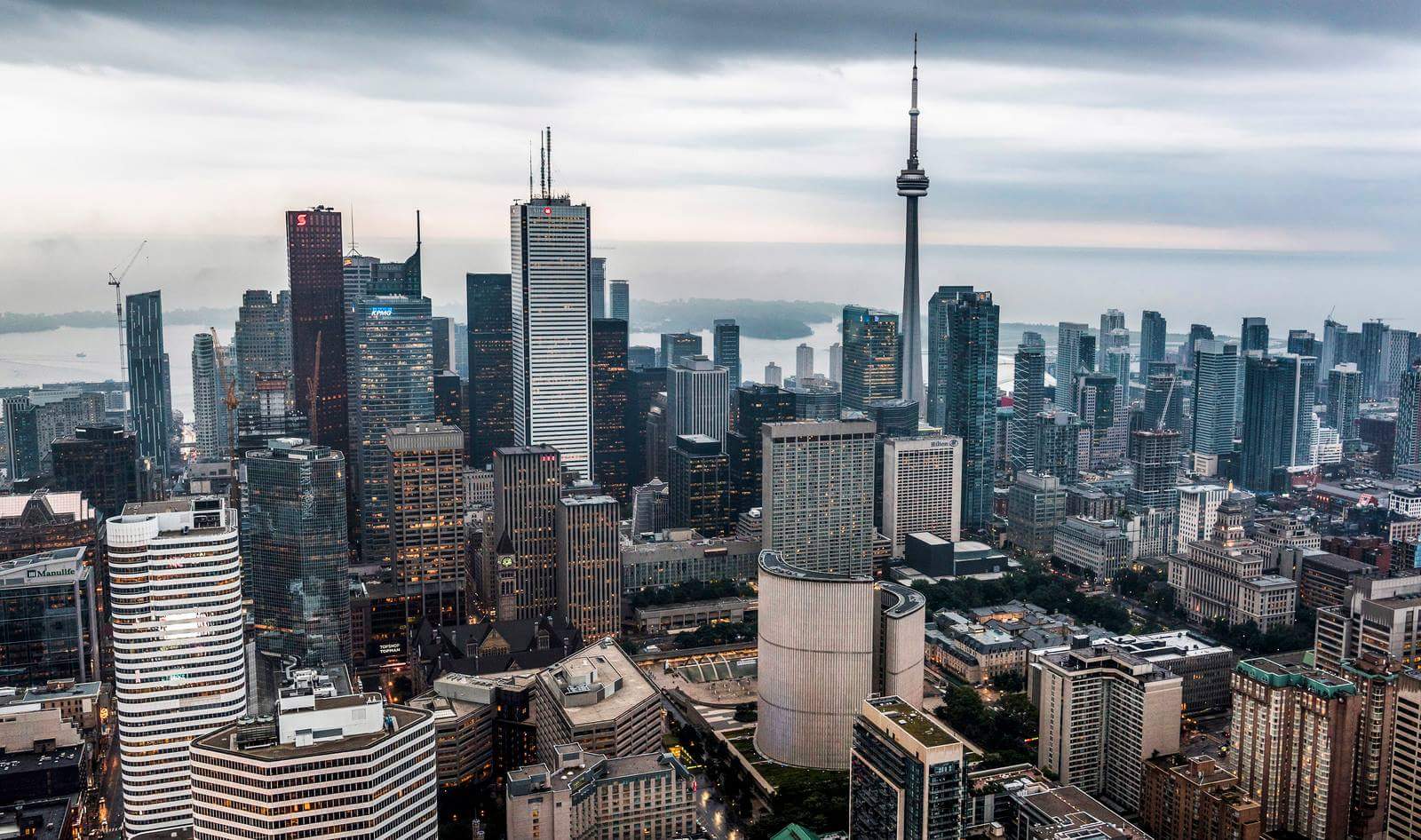 Toronto - - Toronto Vs Seattle Skyline , HD Wallpaper & Backgrounds