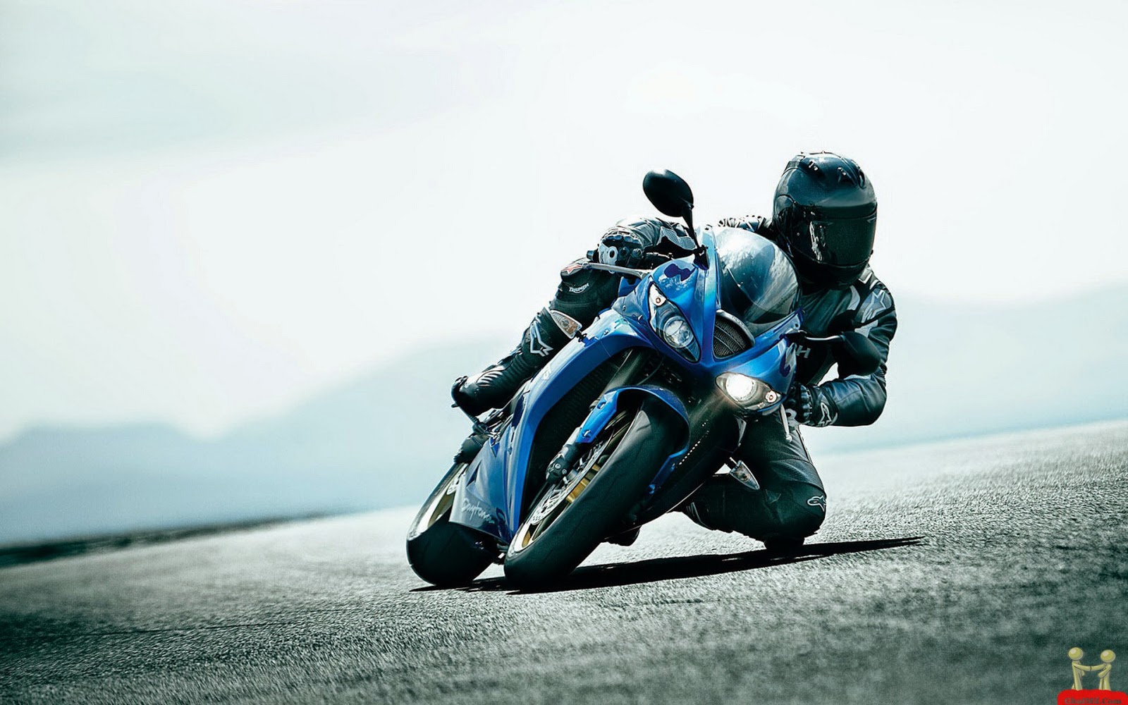 Bike - Motorcycle Rider , HD Wallpaper & Backgrounds