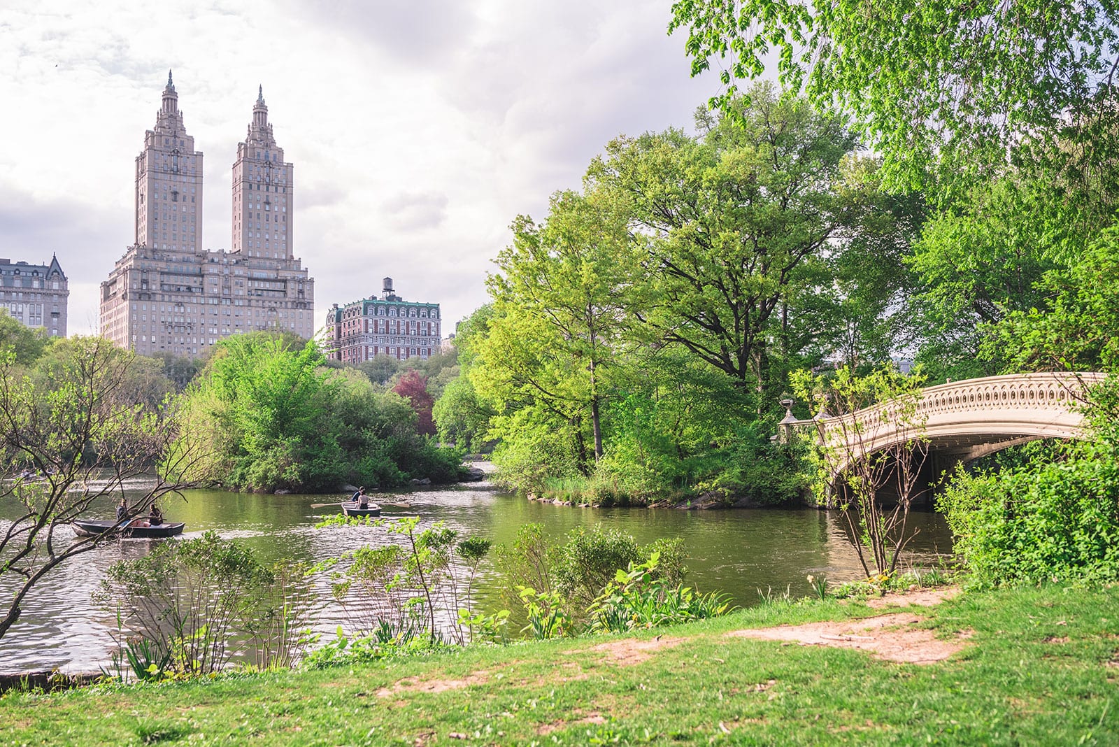 Ktchenor Images New York Central Park Hd Wallpaper - Neighborhoods Rich Upper East Side , HD Wallpaper & Backgrounds