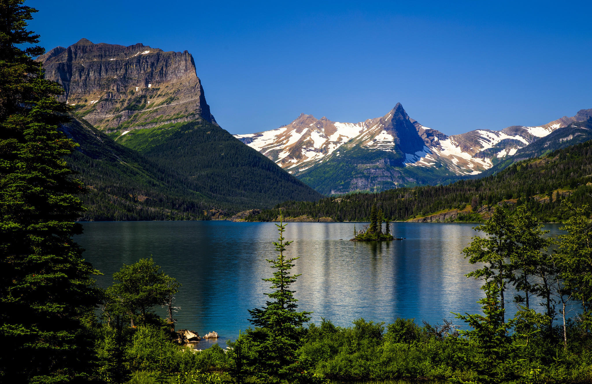 Glacier National Park Lake Montana Mountain Nature - Glacier National Park, St. Mary's Lake , HD Wallpaper & Backgrounds