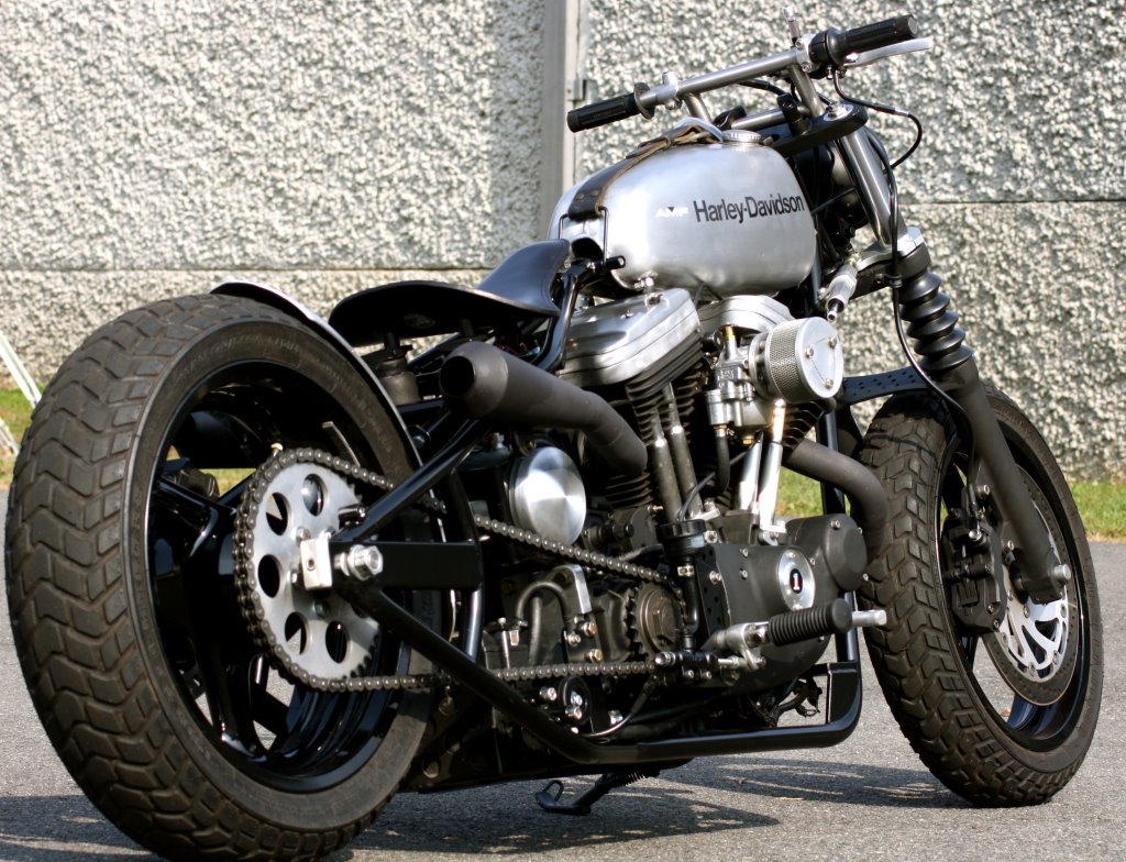 2010 Sportster 883 Iron Free Hd Wallpaper - Harley Davidson Most Beautiful Bike , HD Wallpaper & Backgrounds