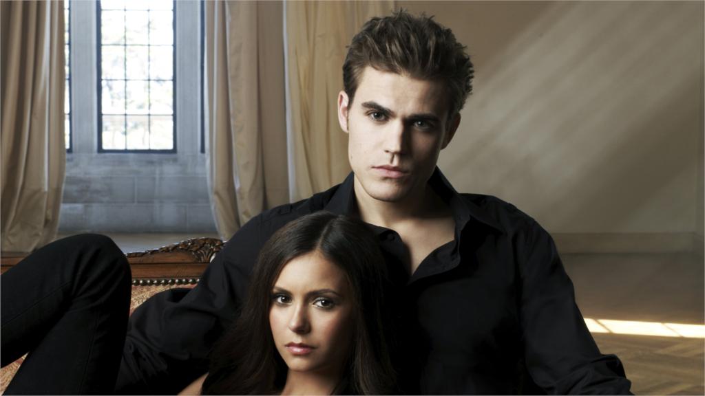 Popular American Tv Series The Vampire Diaries Wallpaper - Vampire Diaries Book , HD Wallpaper & Backgrounds