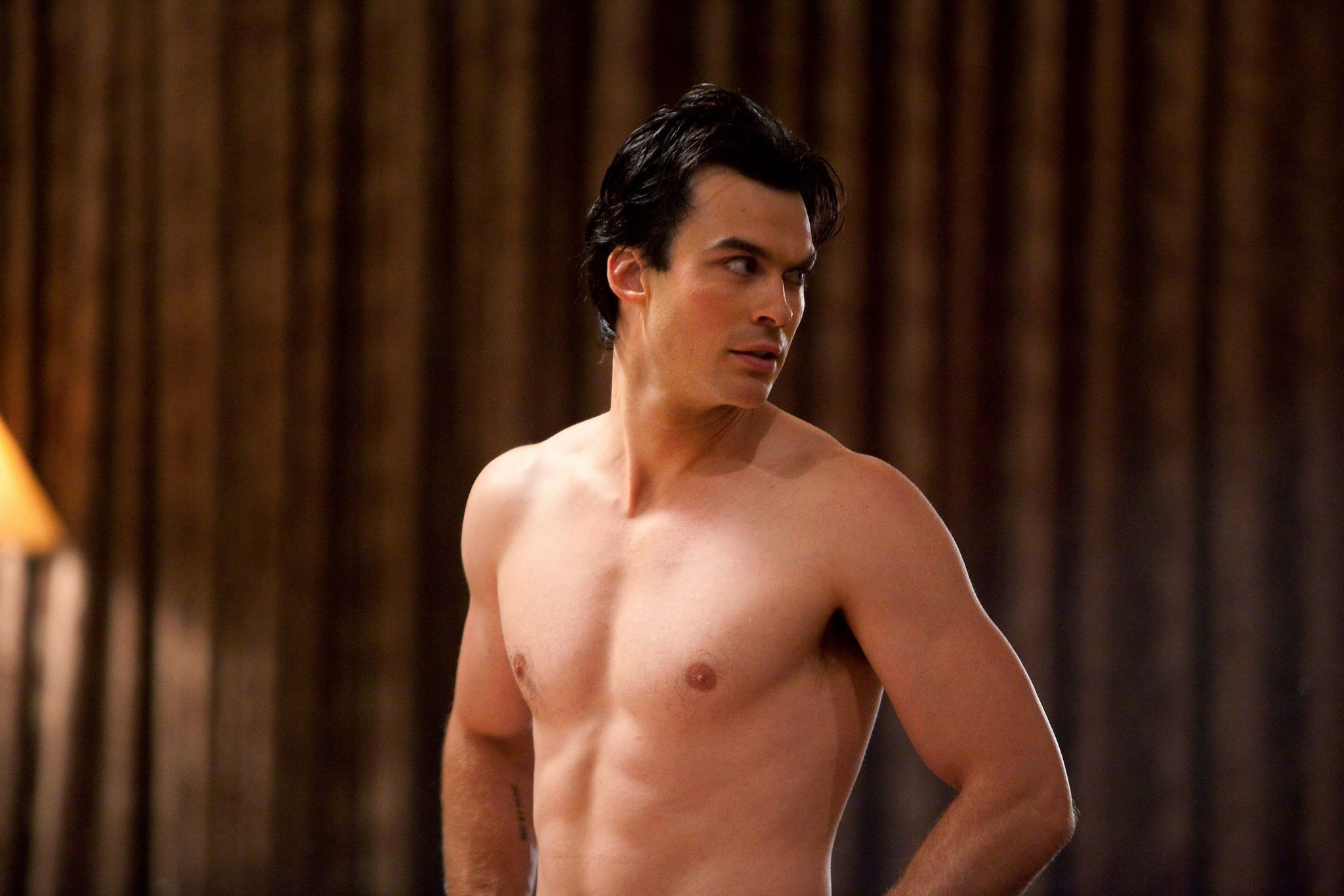 Damon Vampire Diaries Body , HD Wallpaper & Backgrounds