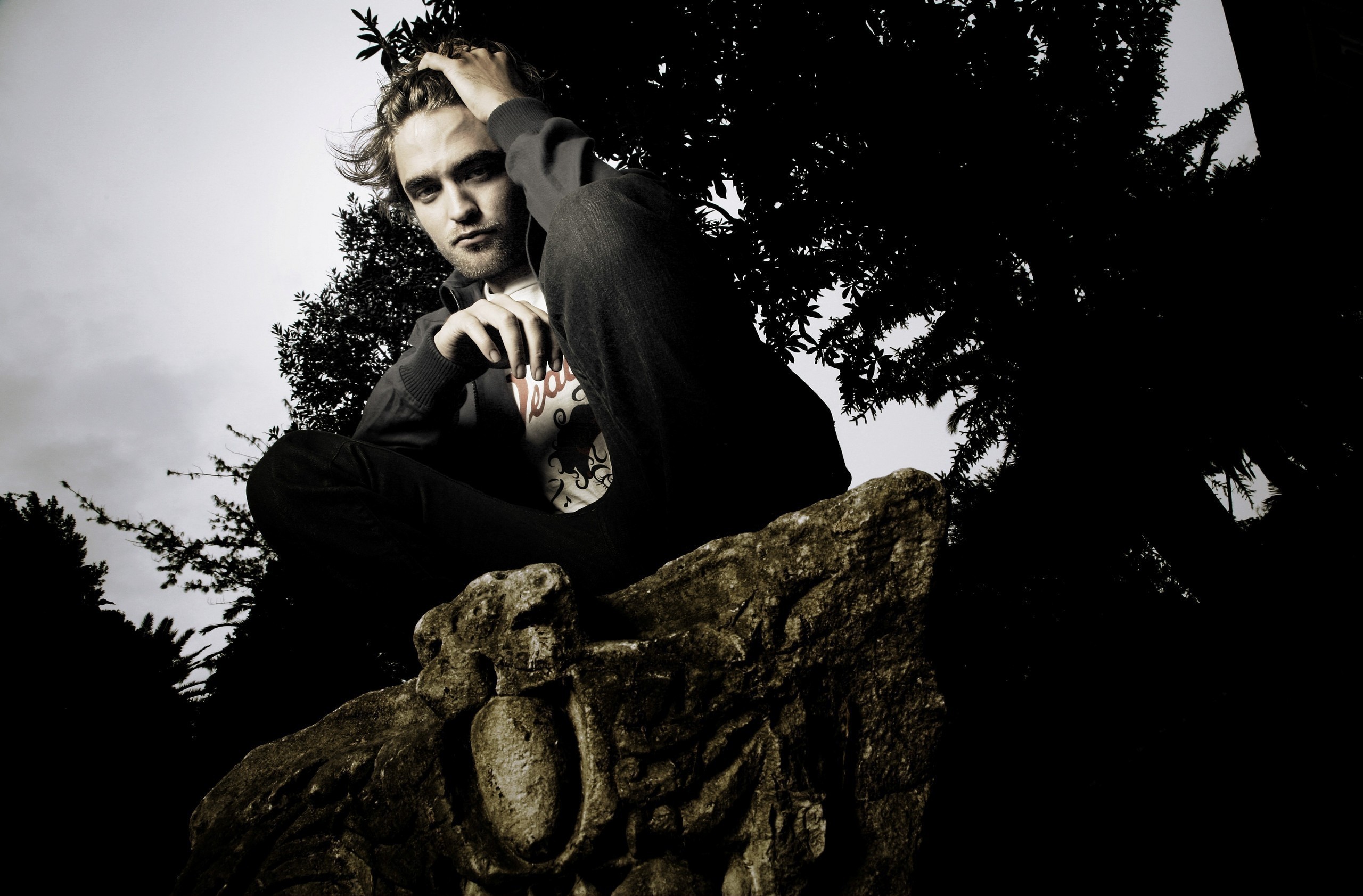 Stefan Salvatore & Edward Cullen Images Edward Cullen - Robert Pattinson , HD Wallpaper & Backgrounds