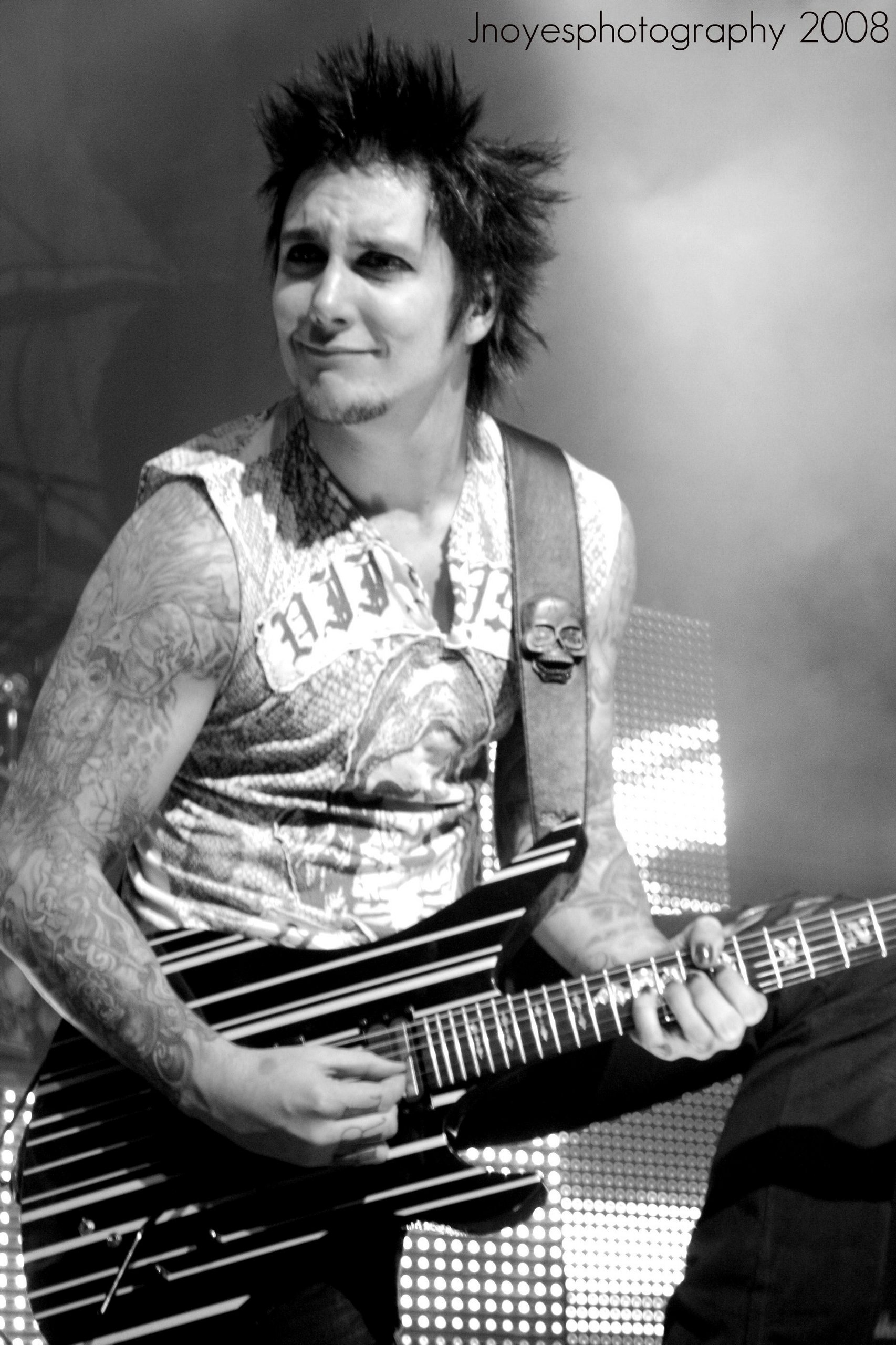 Syn Gates - Synyster Gates , HD Wallpaper & Backgrounds