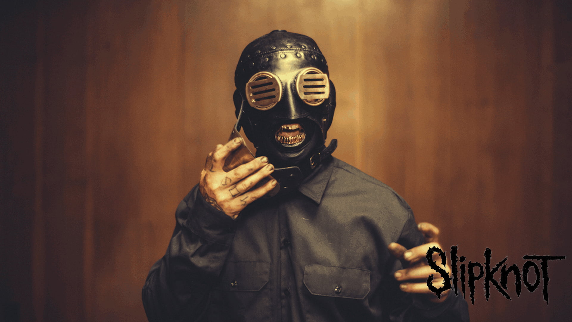 Slipknot Member With Black Mask Hd Wallpaper - Sid Wilson , HD Wallpaper & Backgrounds