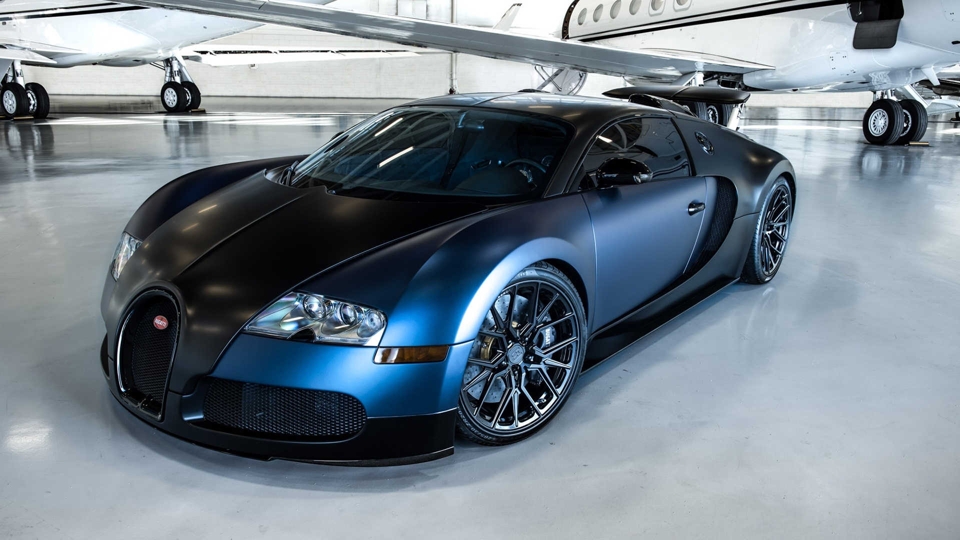 Landscape Portrait - Bugatti Veyron Custom Wheels , HD Wallpaper & Backgrounds