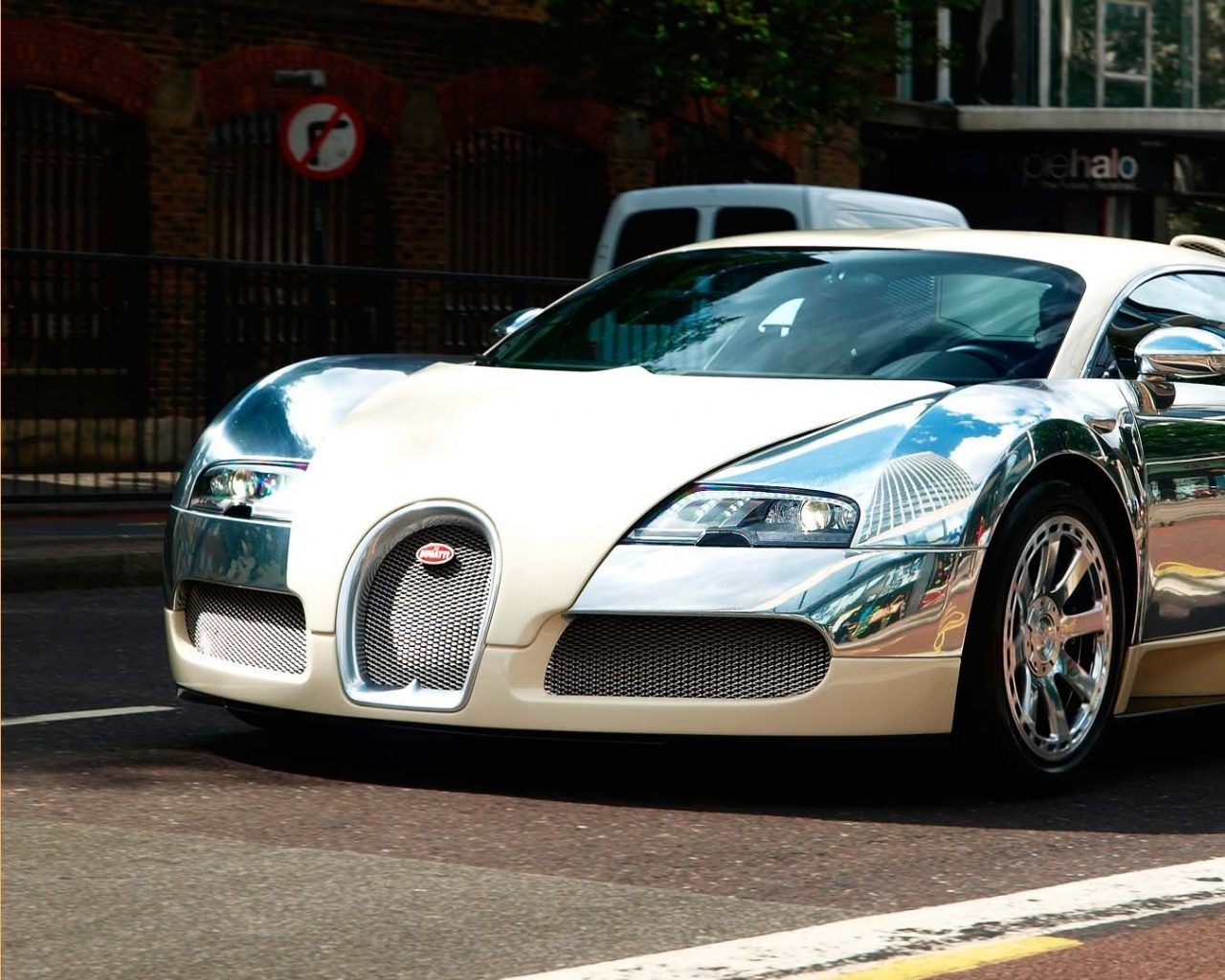 Bugatti, Land Vehicle, Sports Car, Supercar, Bugatti - Bugatti Veyron Centenaire White , HD Wallpaper & Backgrounds