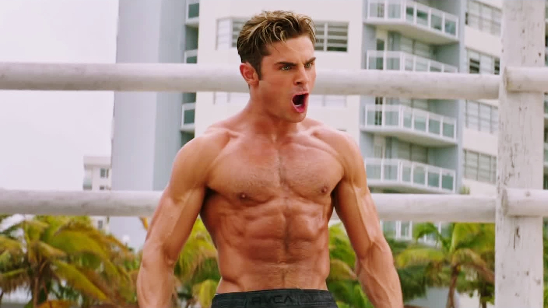 Zac Efron Body In Baywatch Wallpaper - Zac Efron New Wolverine , HD Wallpaper & Backgrounds