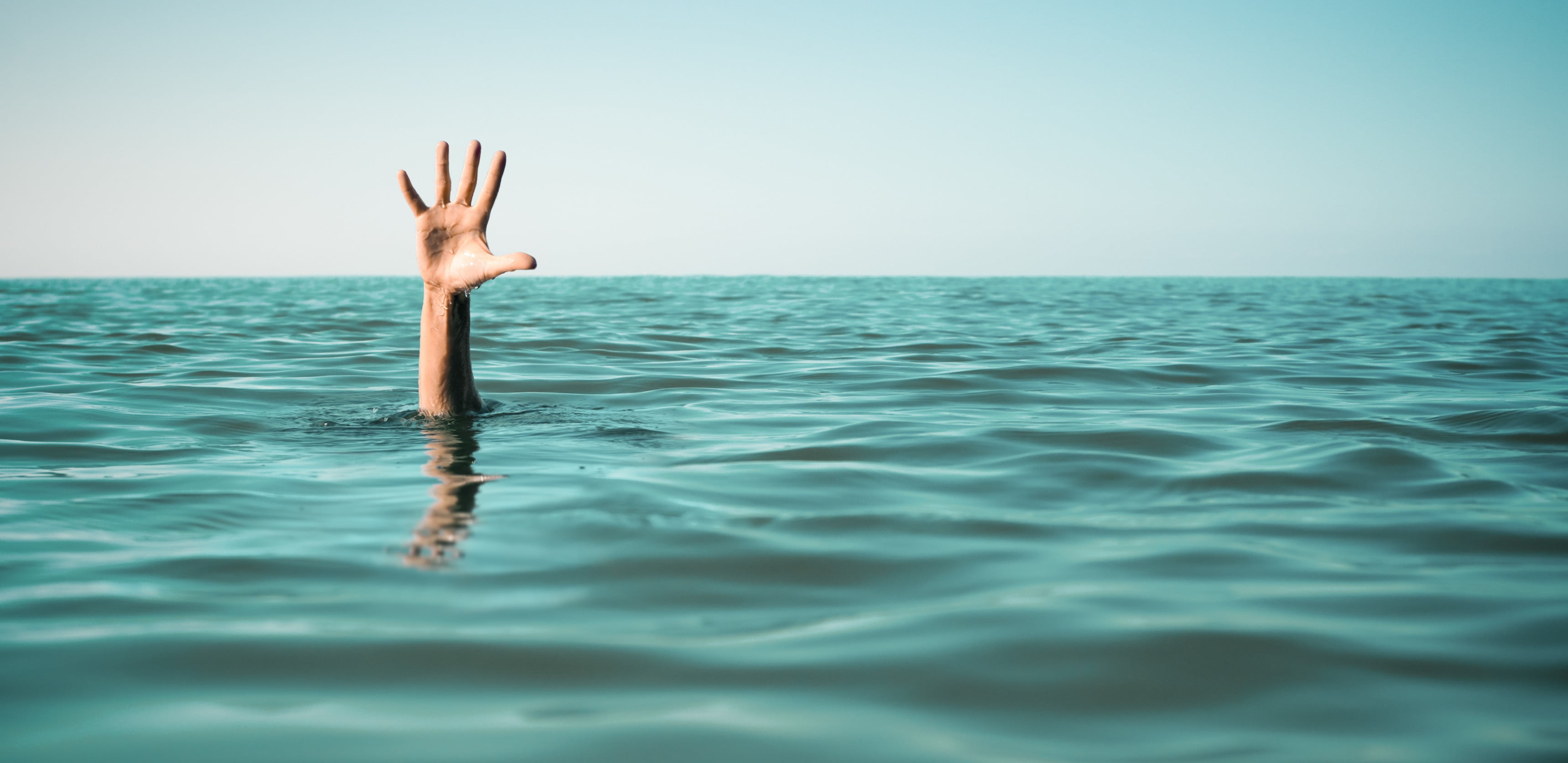 Right Human Hand, Drown, Sea, Hands, Water Hd Wallpaper - Cannot Swim , HD Wallpaper & Backgrounds