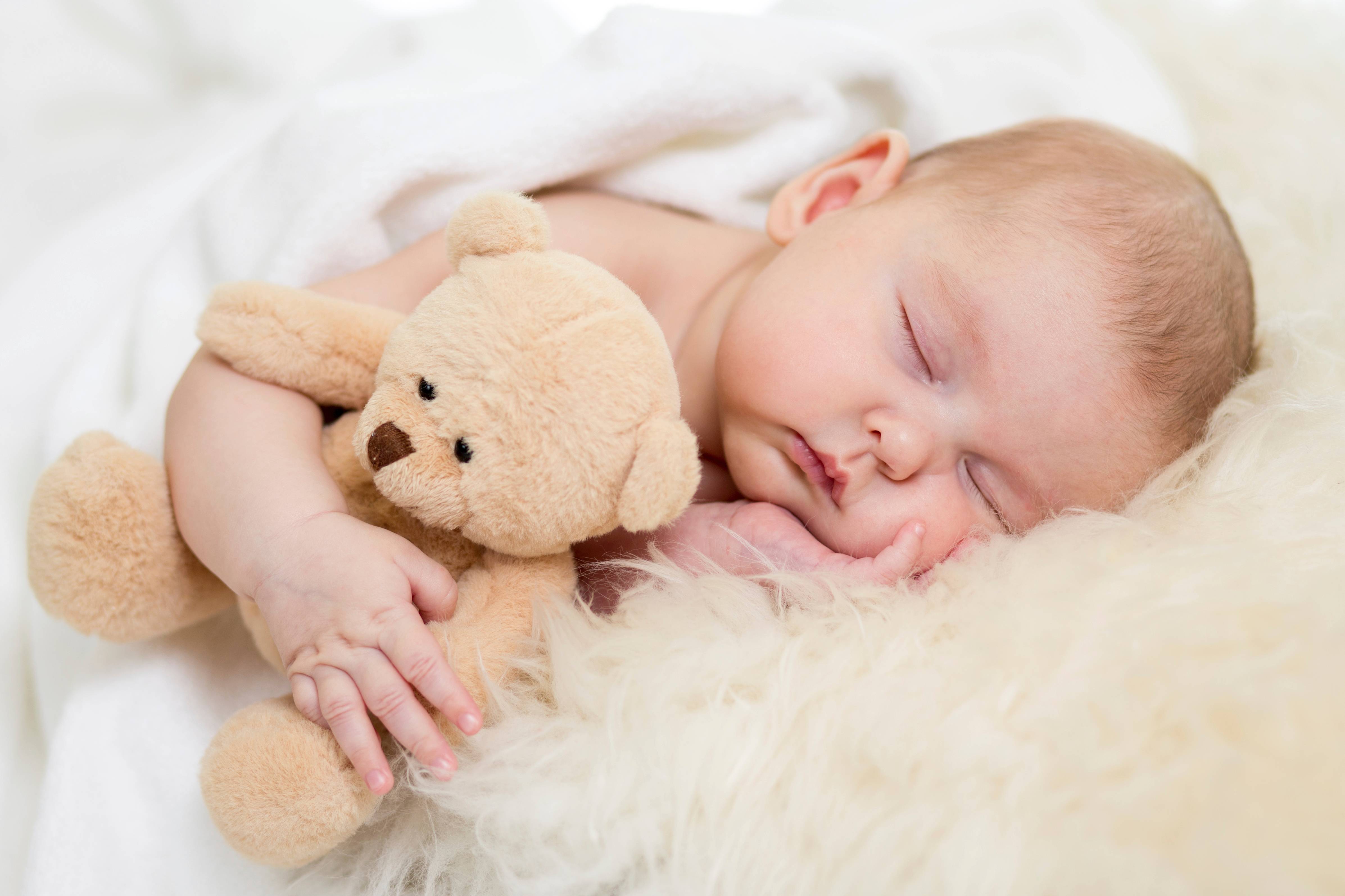 Baby Wallpapers Teddy Bear - Baby Is Sleeping , HD Wallpaper & Backgrounds