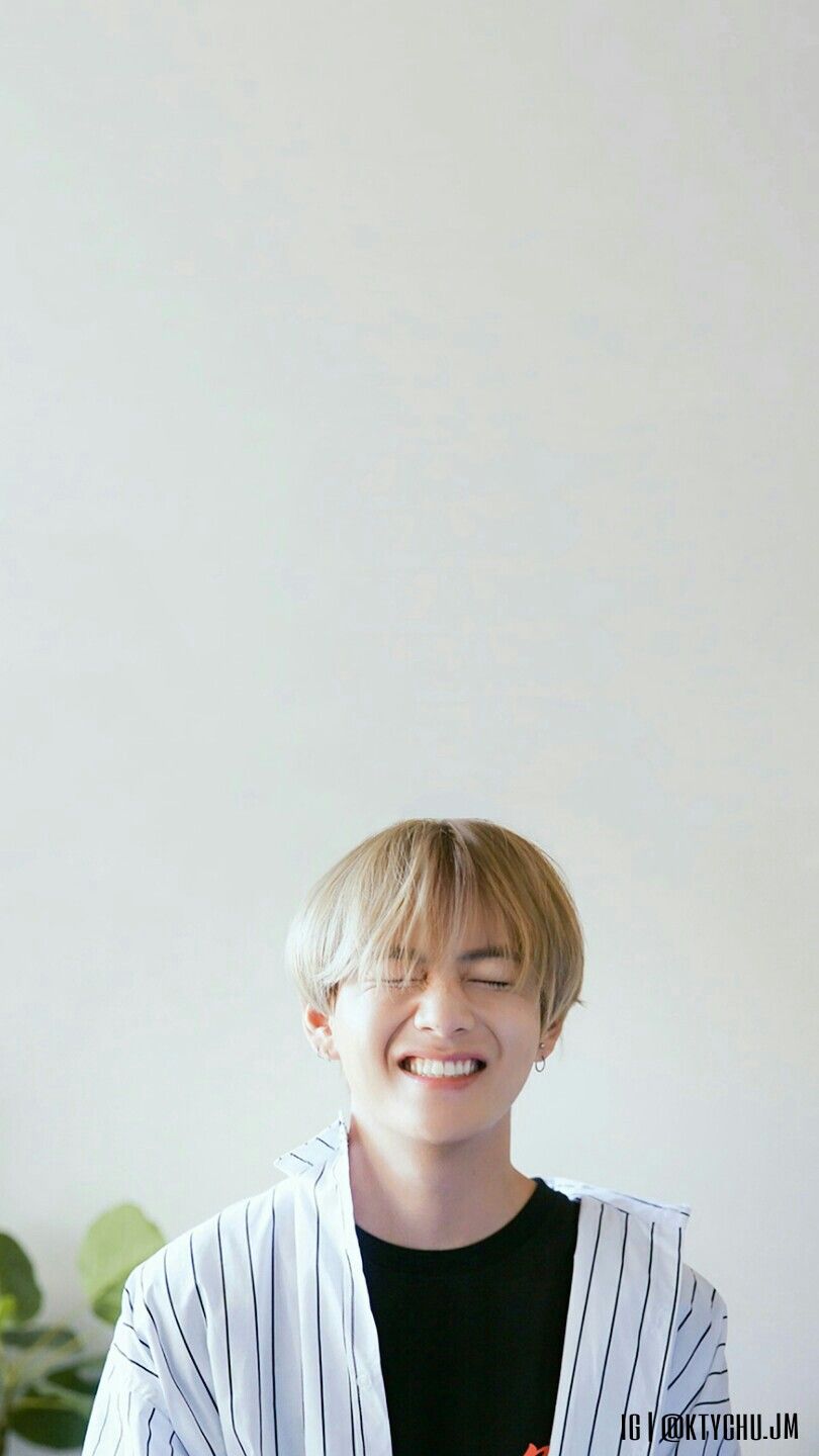 Bts V Wallpaper - Kim Taehyung , HD Wallpaper & Backgrounds