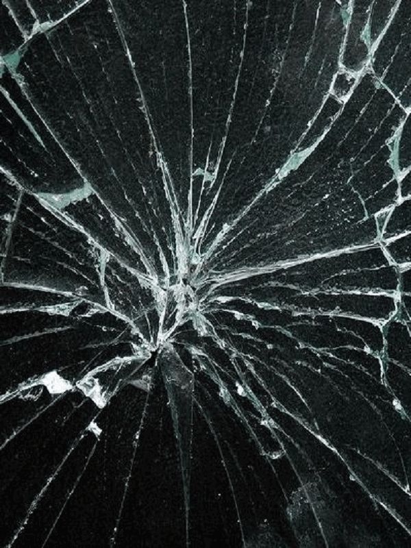 Broken Screen Wallpaper On The App Store × Cracked - Cracked Screen , HD Wallpaper & Backgrounds