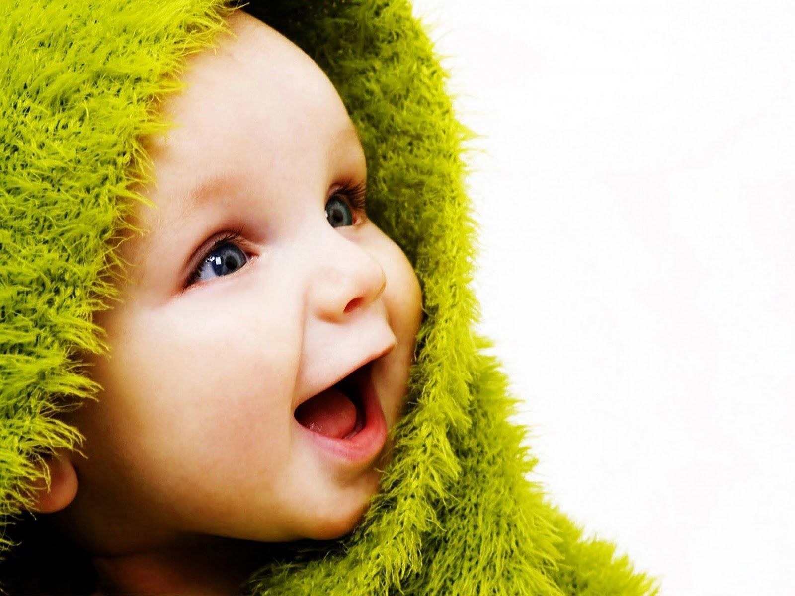 Cute Baby Wallpapers Hd Photos - Love Little Cute Baby , HD Wallpaper & Backgrounds