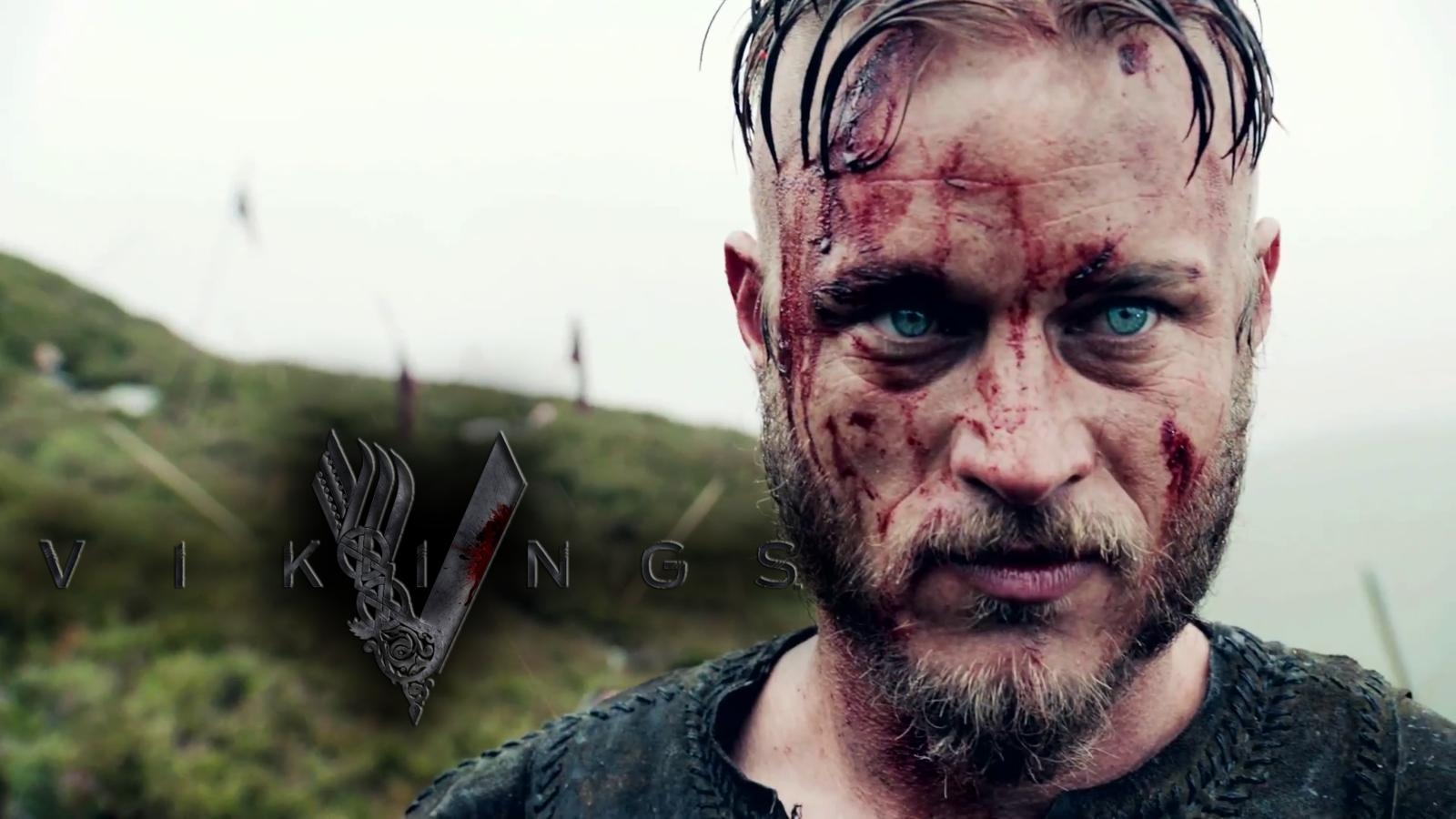 Images Of Vikings Ndash Hd Wallpaper - Ragnar Lothbrok In Blood , HD Wallpaper & Backgrounds