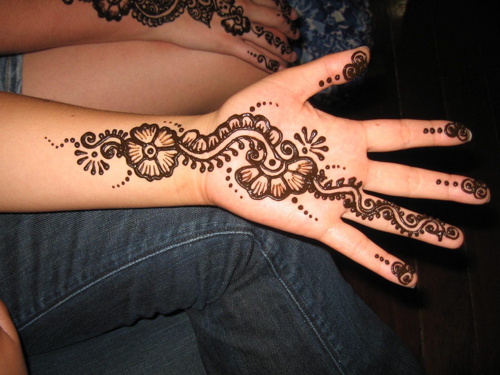 Henna - Simple Mehandi Designs 2018 , HD Wallpaper & Backgrounds
