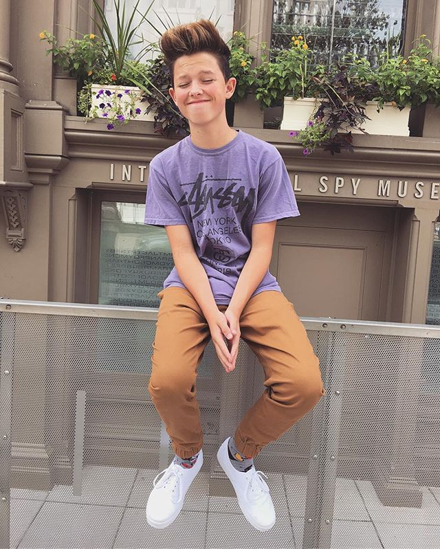 'me Attempting To Take A Cute Photo' - Jacob Sartorius Cute Photos 2017 , HD Wallpaper & Backgrounds