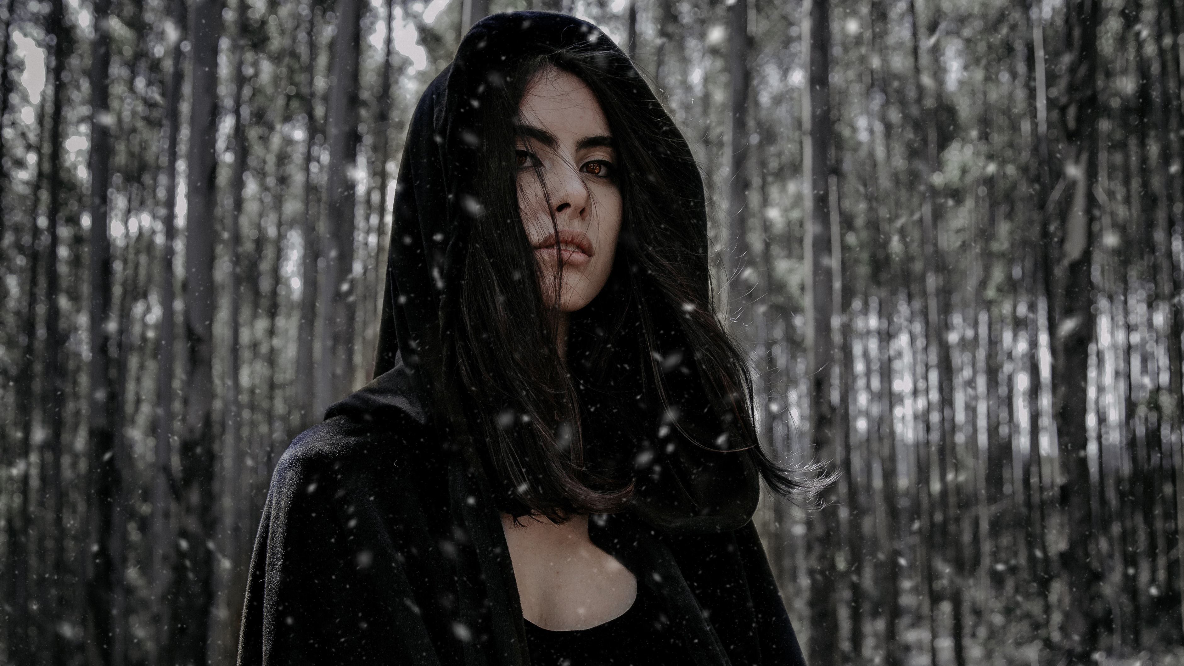 Black Dark Magic Eyes 4k - Dark Magic Woman , HD Wallpaper & Backgrounds