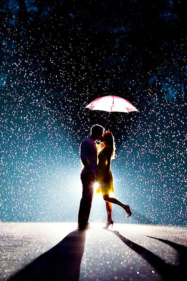 Apple Wallpaper Hd 1080p Valentine Wallpaper For Iphone - Couple Kissing In The Rain , HD Wallpaper & Backgrounds
